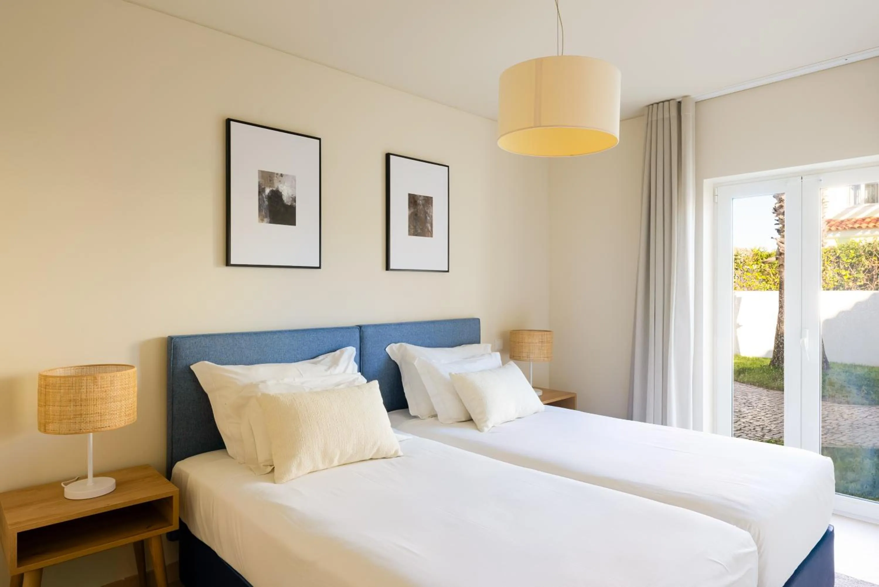 Bed in Eden Villas & Apartments