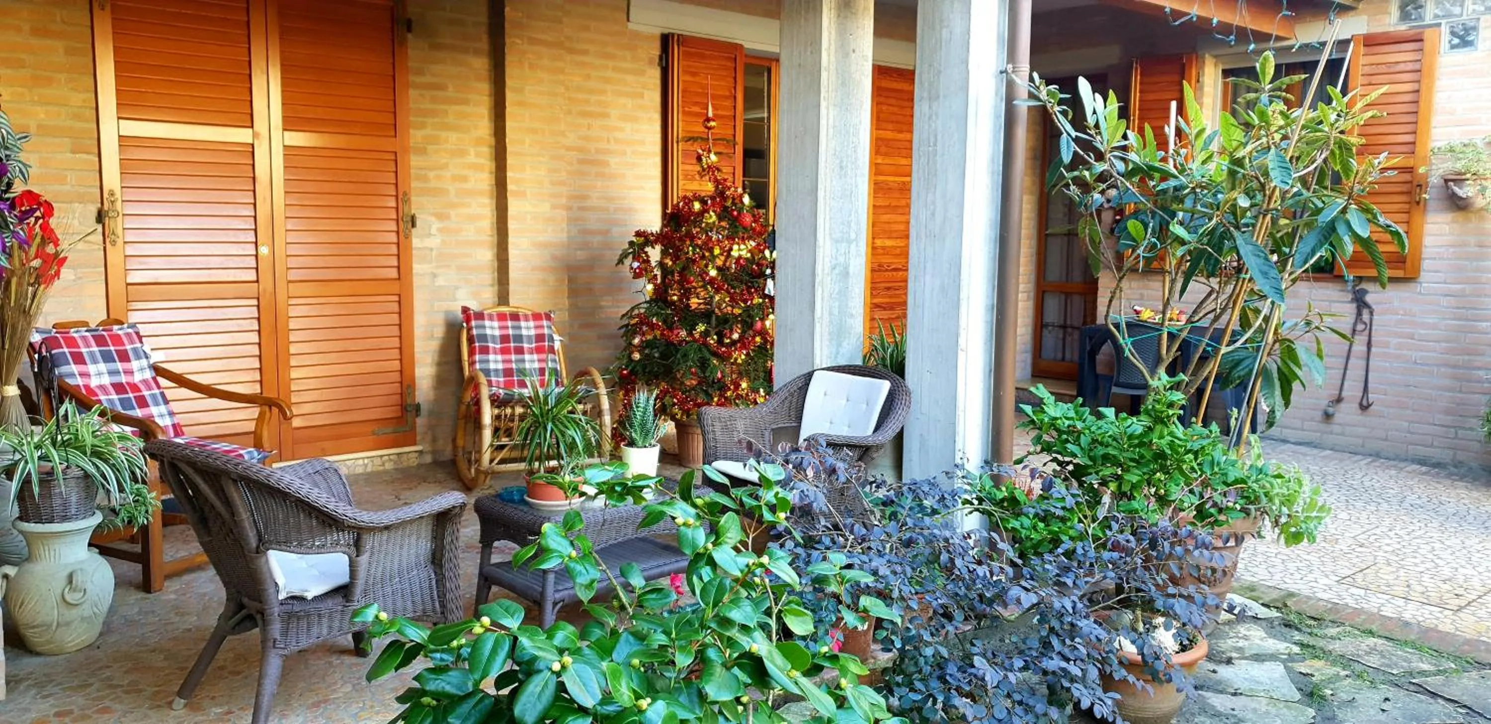 Patio in B&B ENSILEVA BEACH
