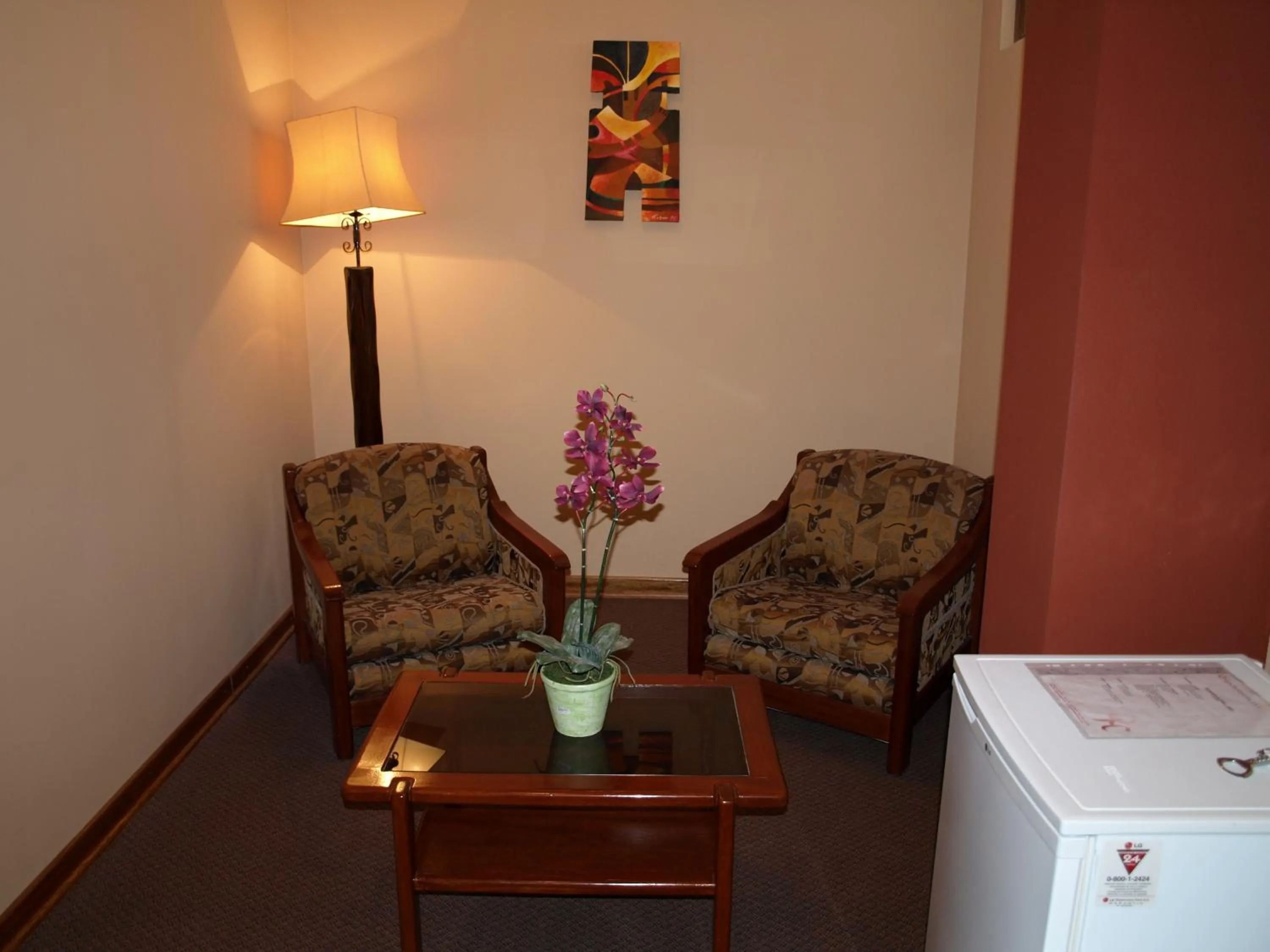 Seating area in Qelqatani Hotel