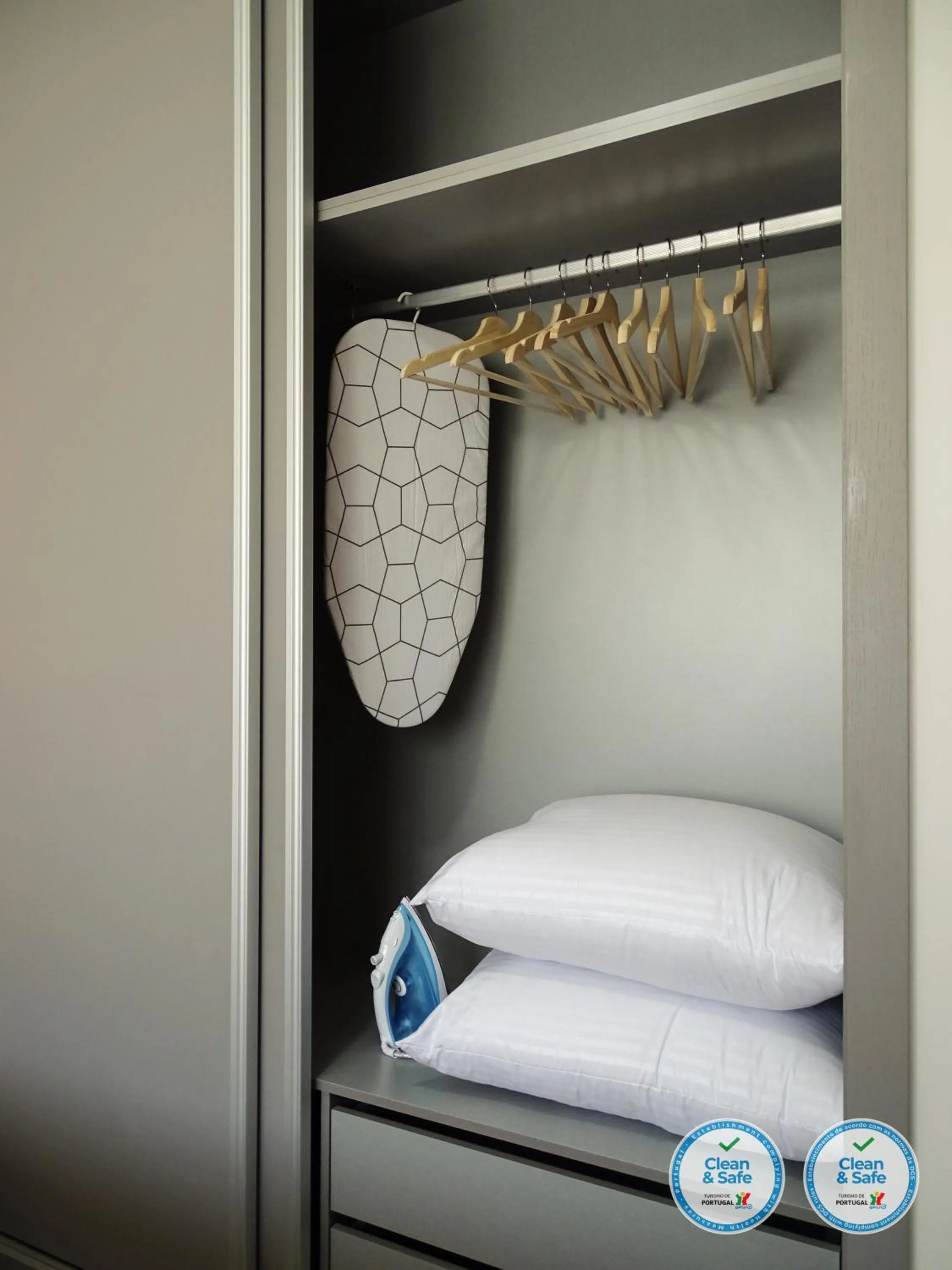 Bedroom in RS Porto Apartments