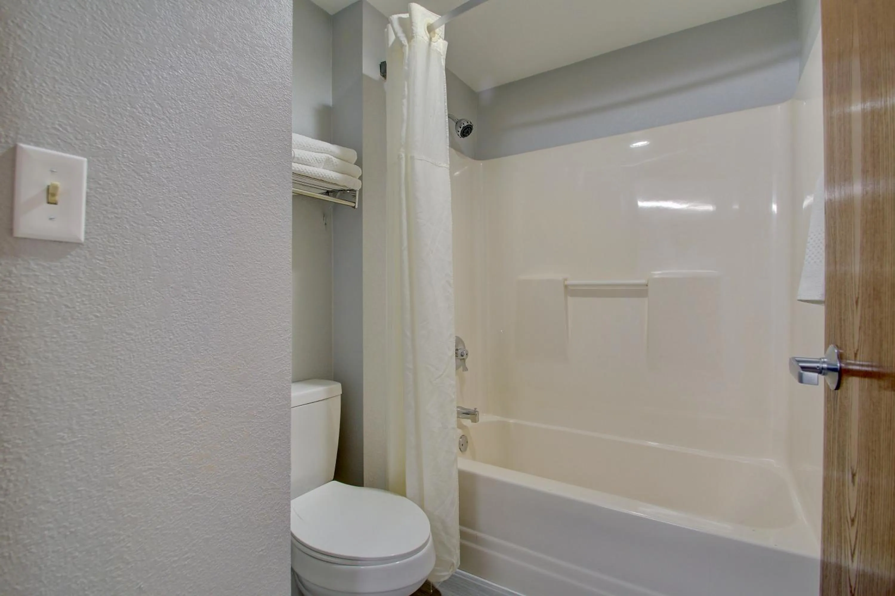 Toilet in Quality Inn & Suites CVG Airport