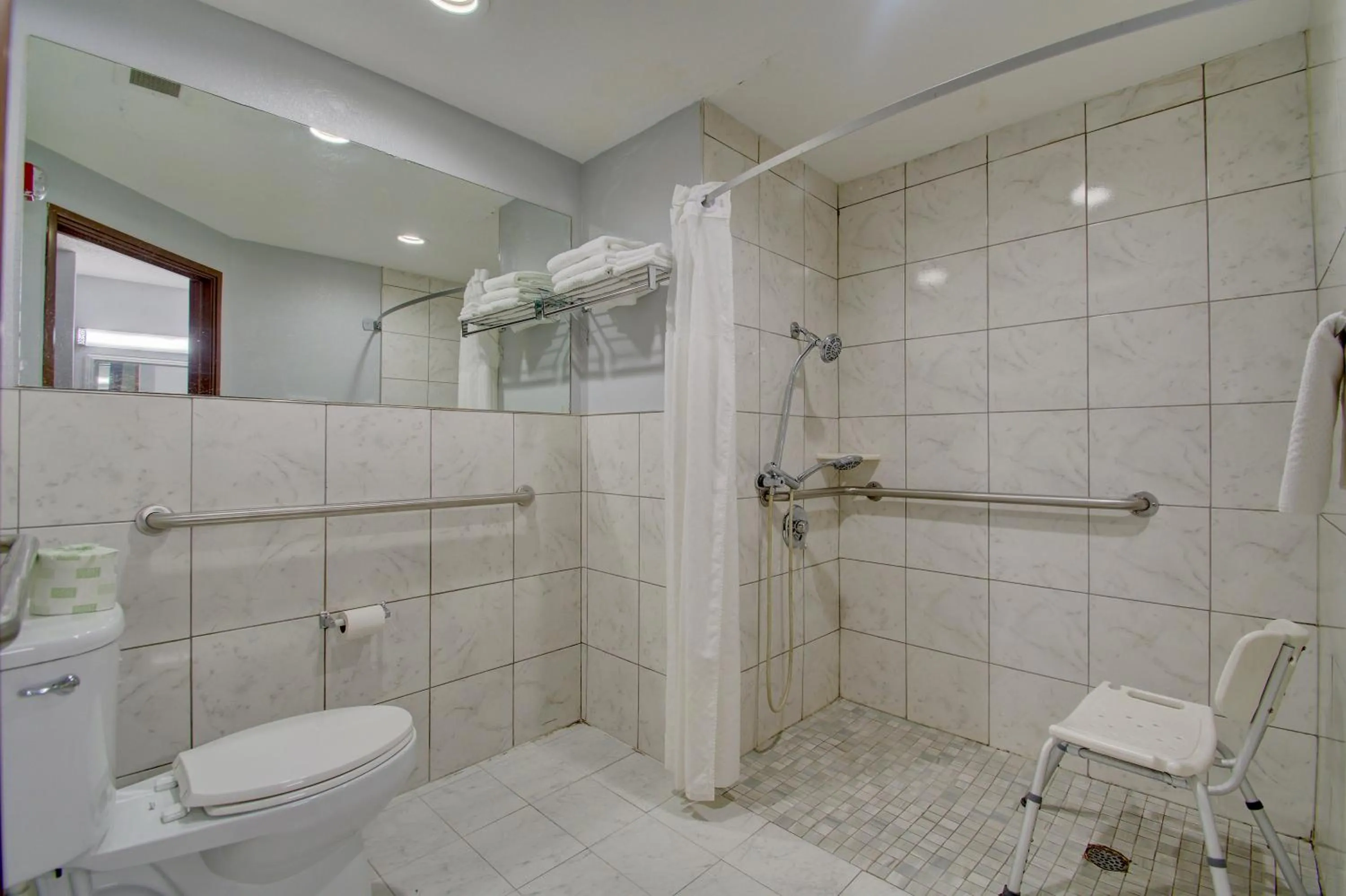 Toilet in Quality Inn & Suites CVG Airport