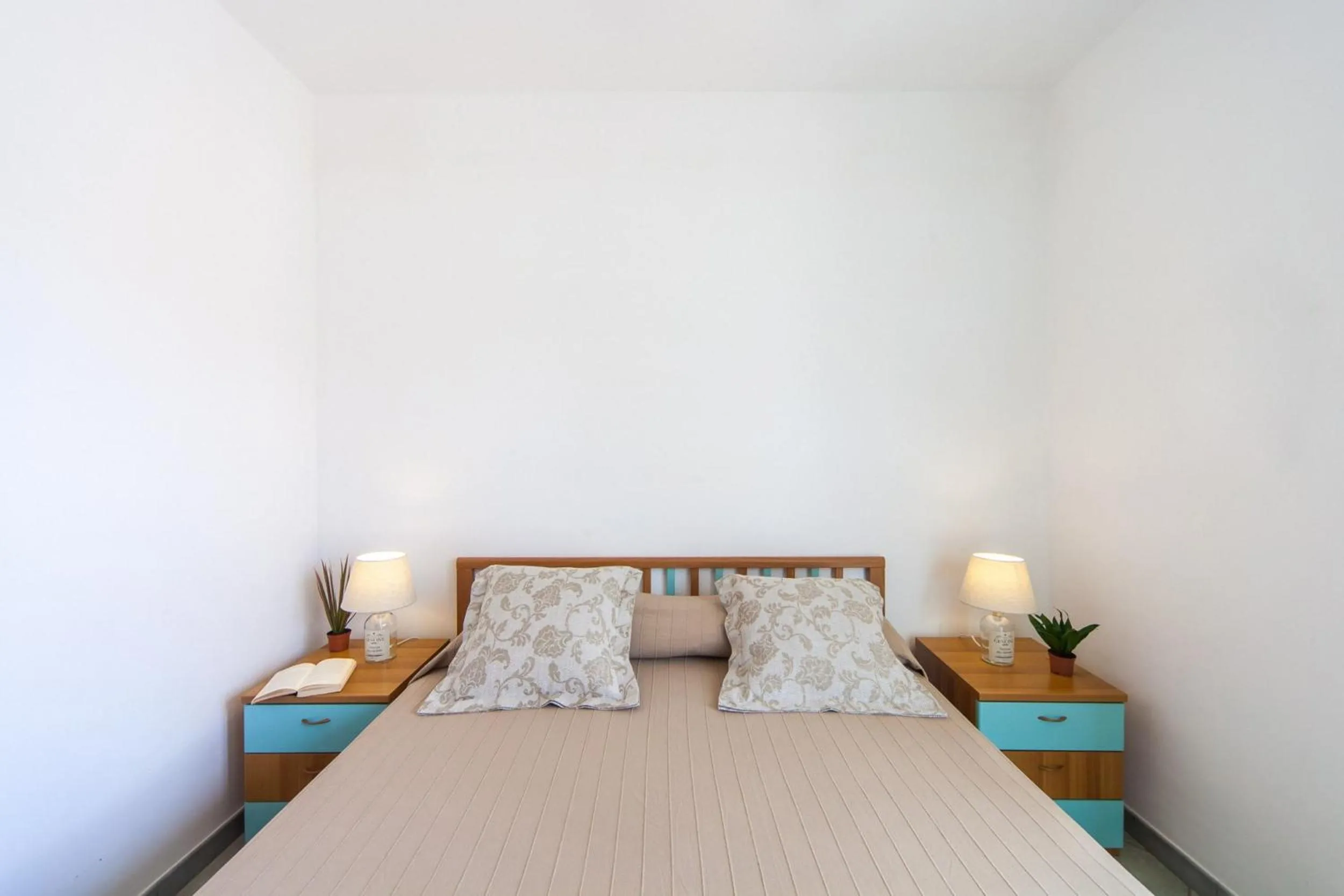 Bedroom, Bed in Villa Victory