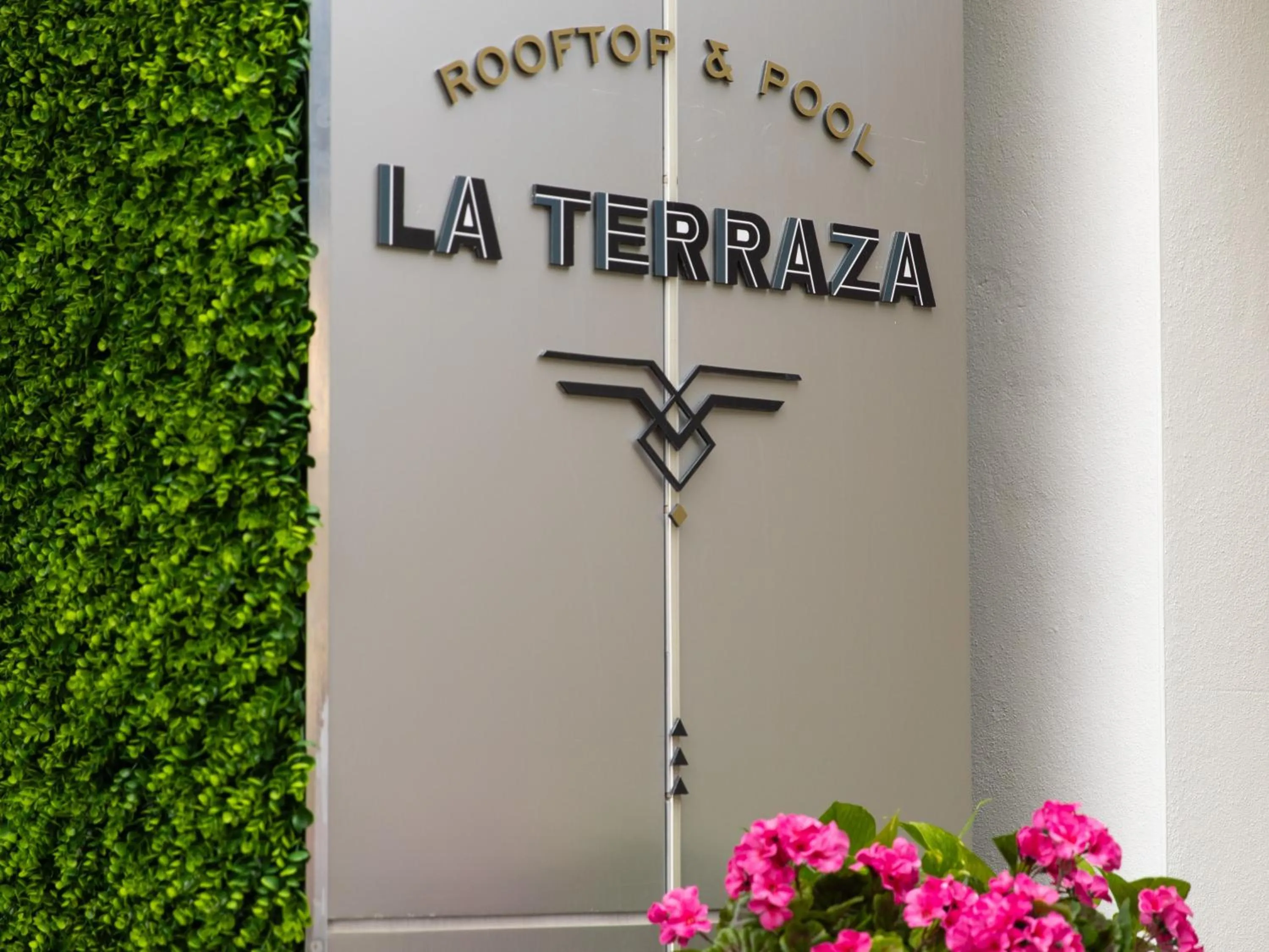 Restaurant/places to eat in Kimpton Angler’s Hotel South Beach by IHG