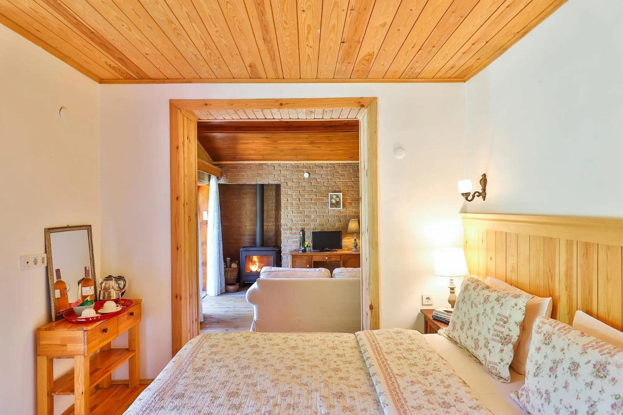 Bedroom, Bed in Tranquilla River Lodge