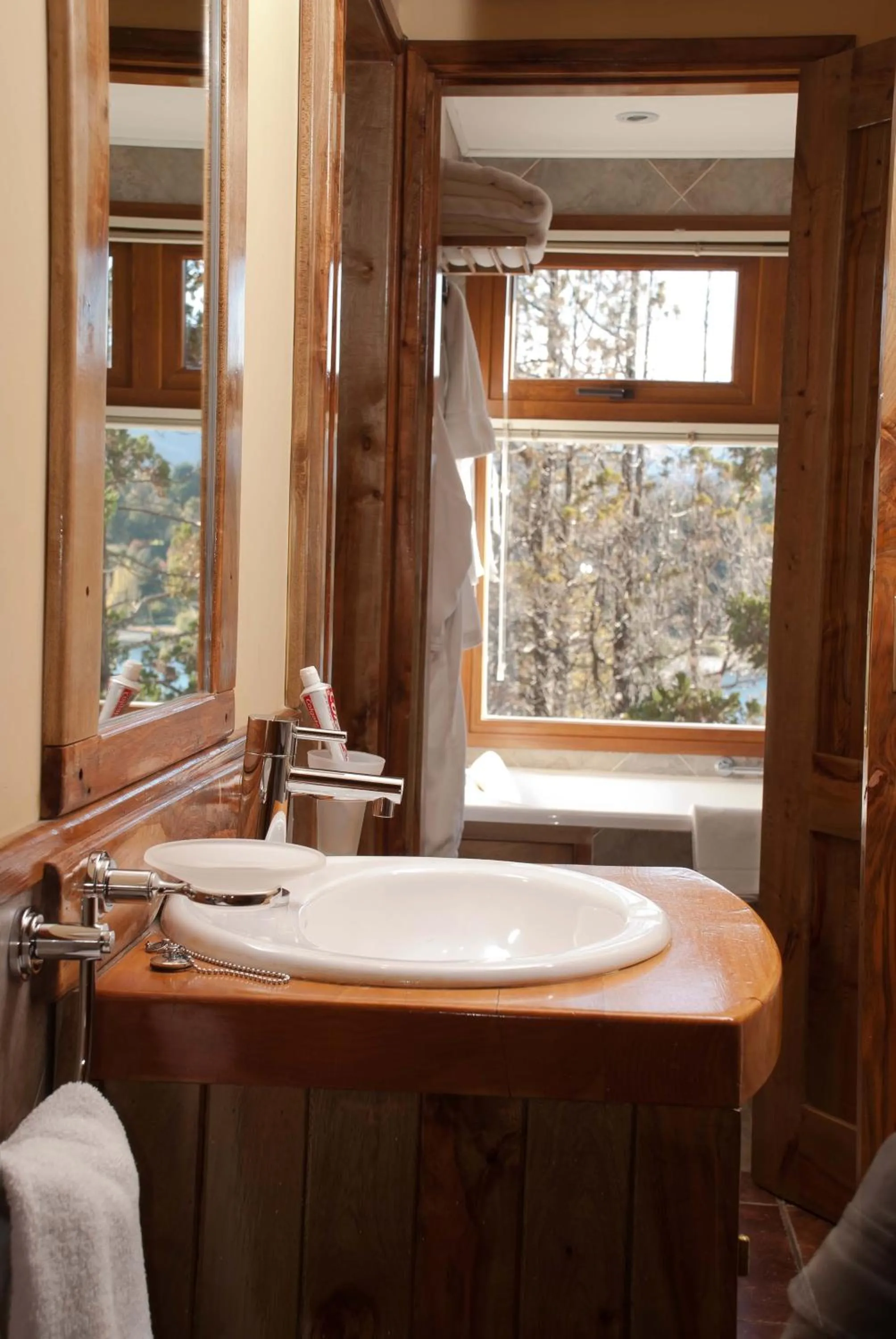 Bathroom in Charming Luxury Lodge & Private Spa