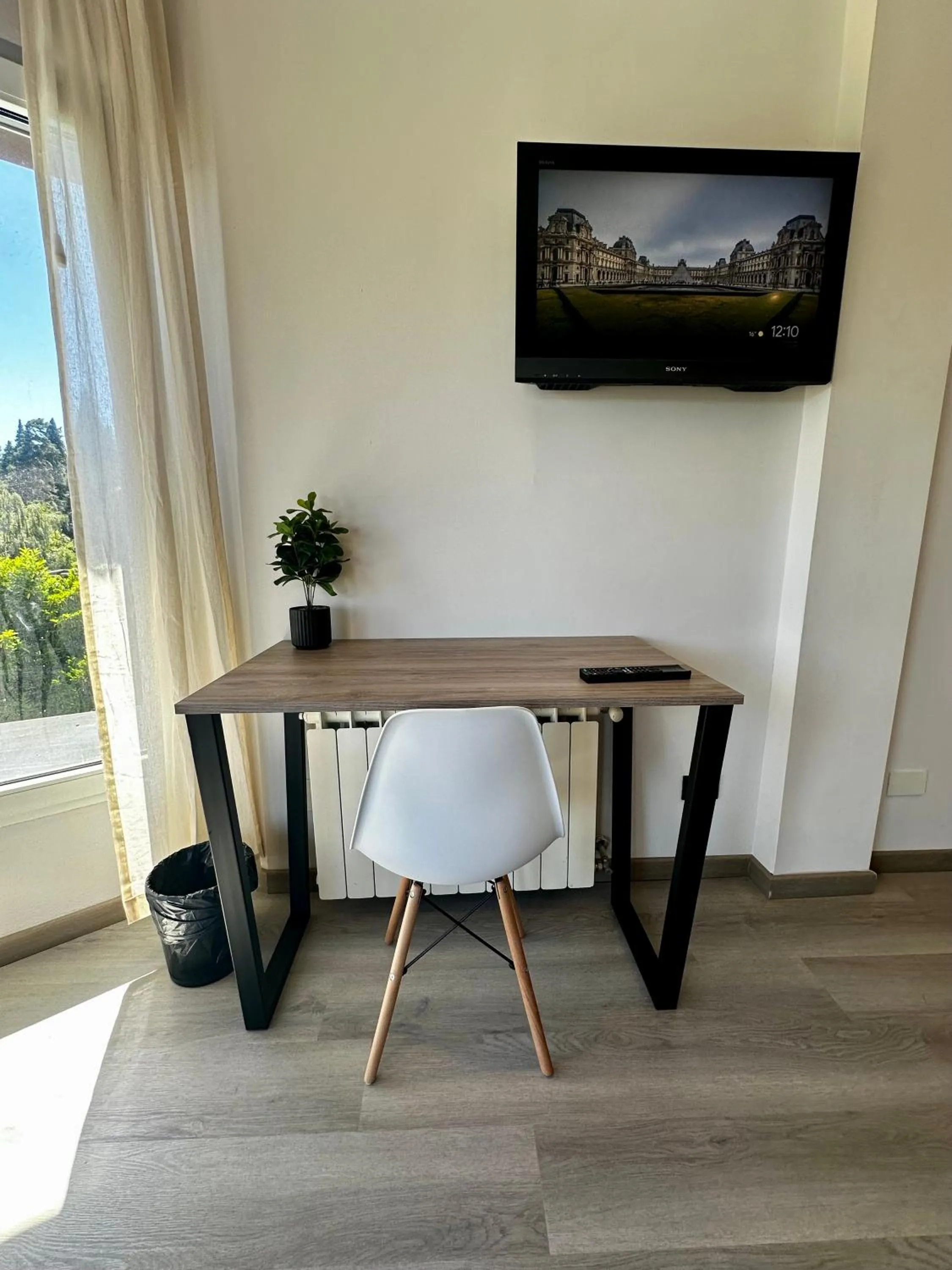 TV and multimedia in NBH Lacus Boutique Hotel