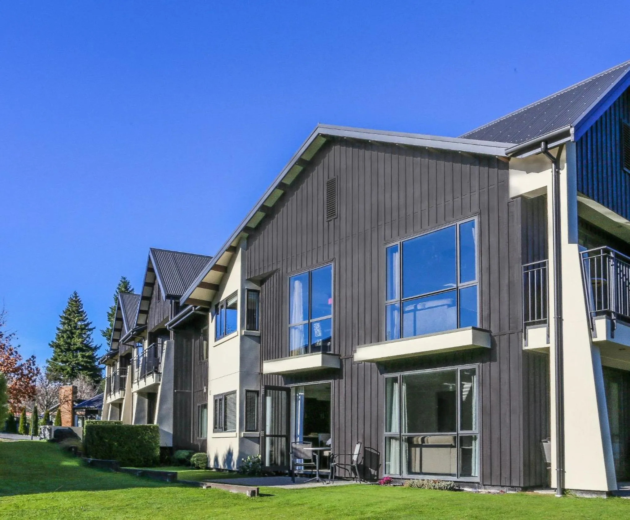 Property building in Village Lake Luxury Apartments