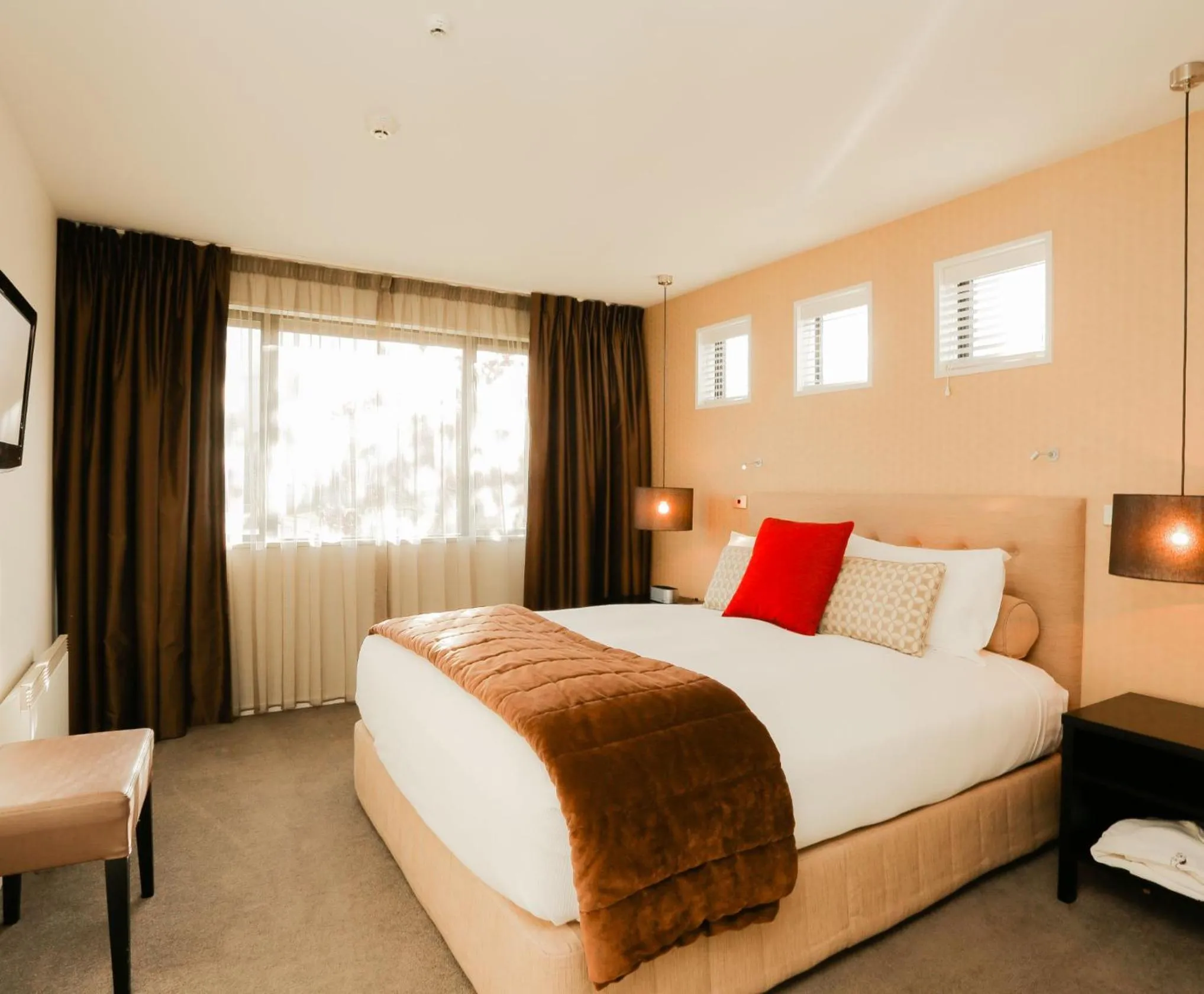 Bedroom, Bed in Village Lake Luxury Apartments