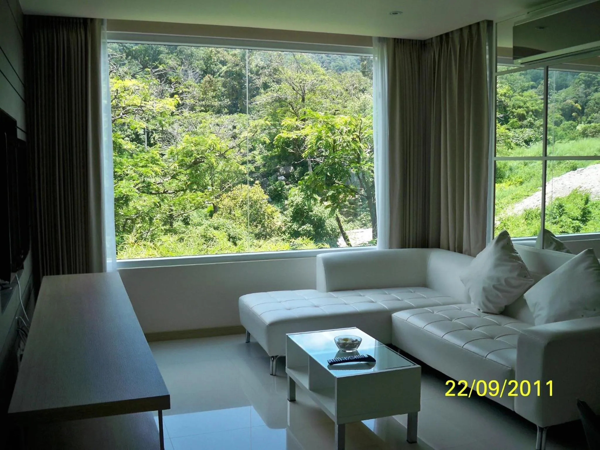 Living room in The Baycliff Residences