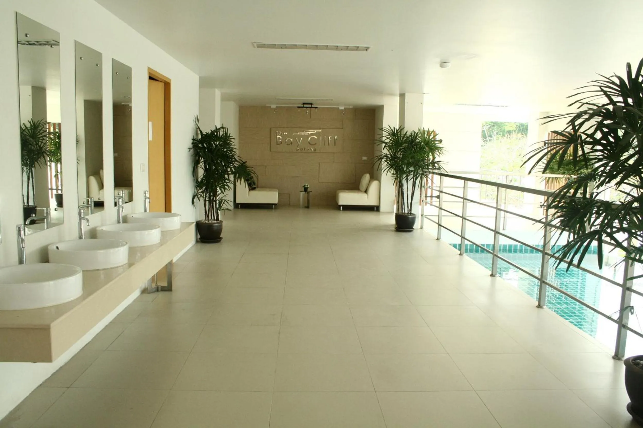 Swimming pool in The Baycliff Residences