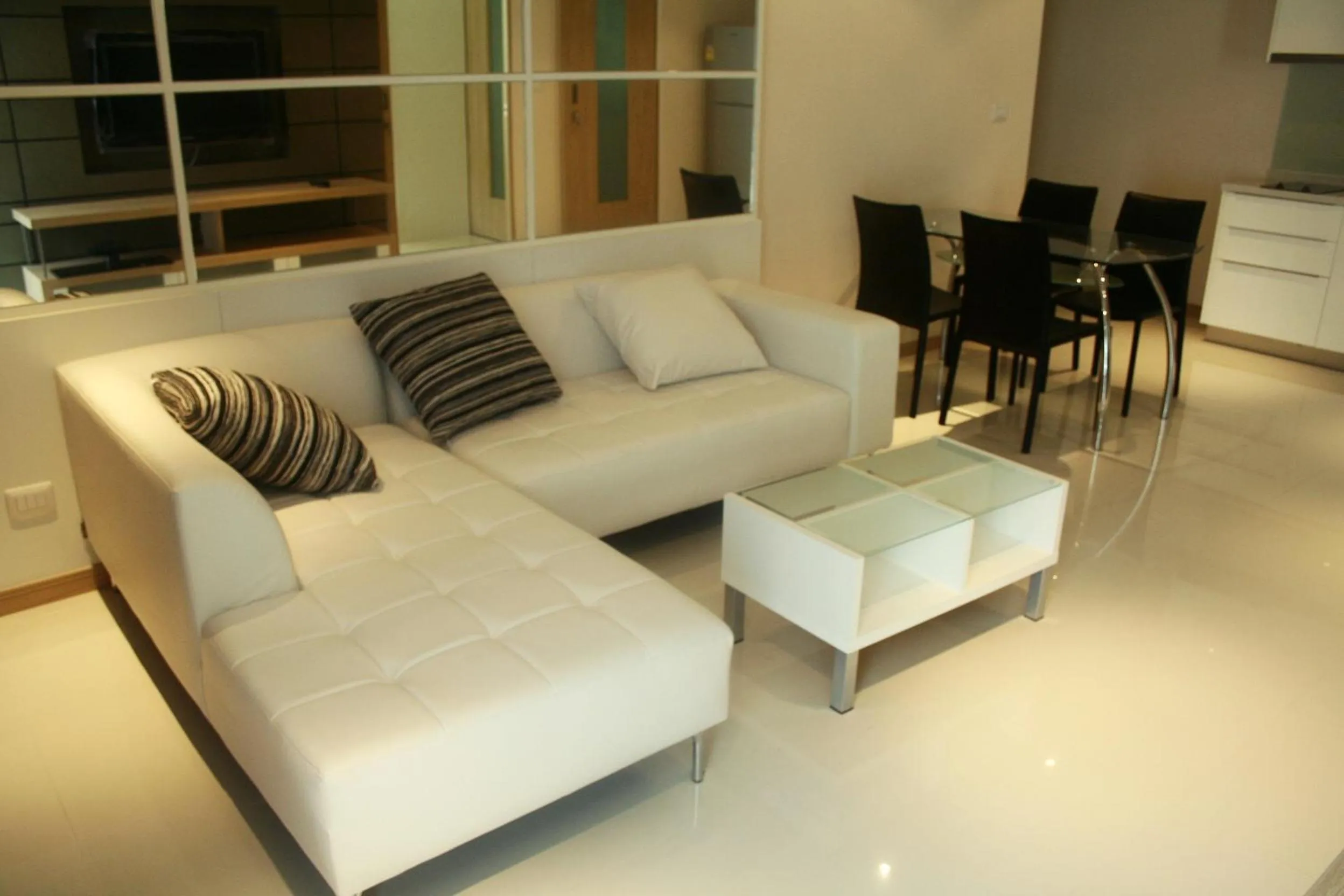 Living room in The Baycliff Residences