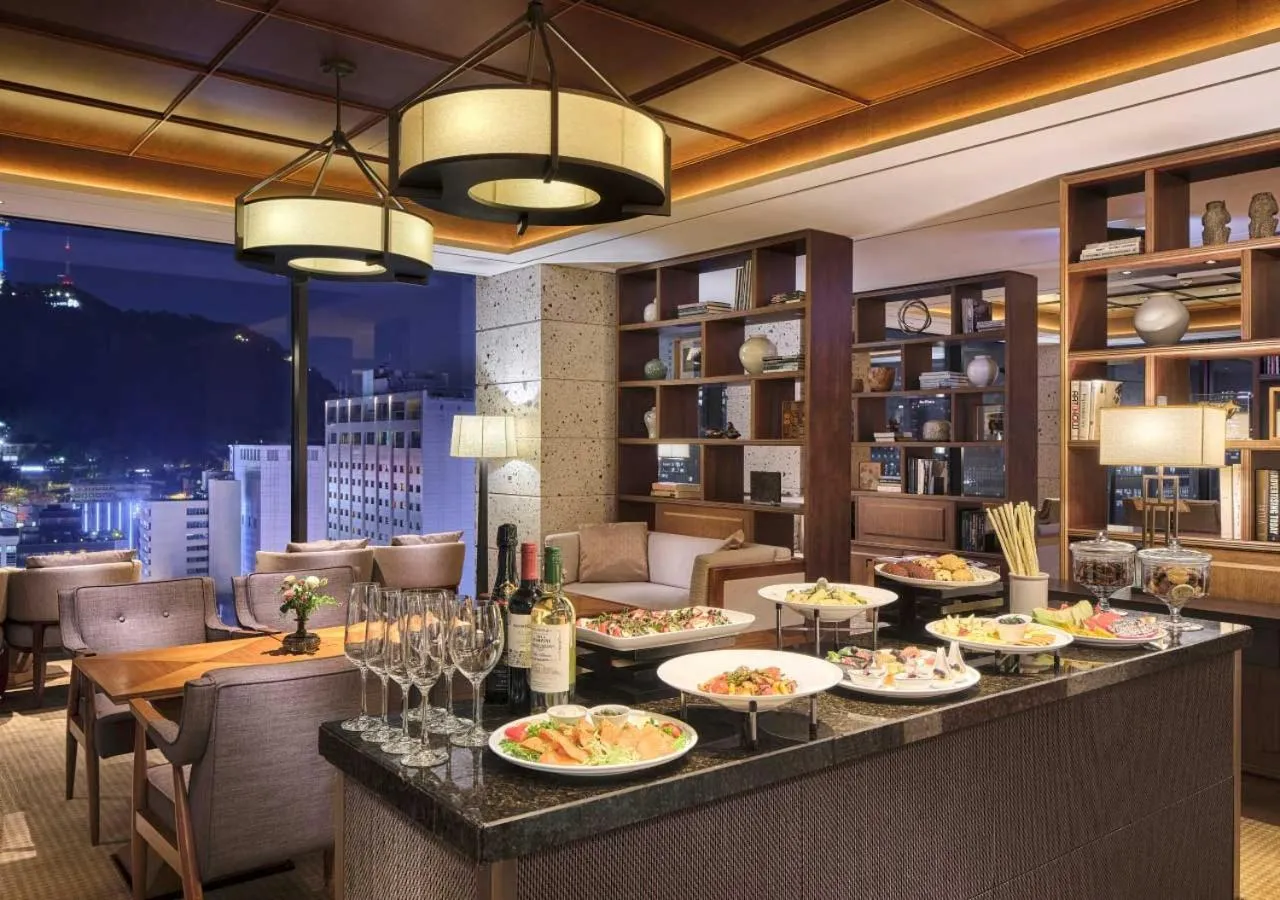 Lounge or bar in Royal Hotel Seoul
