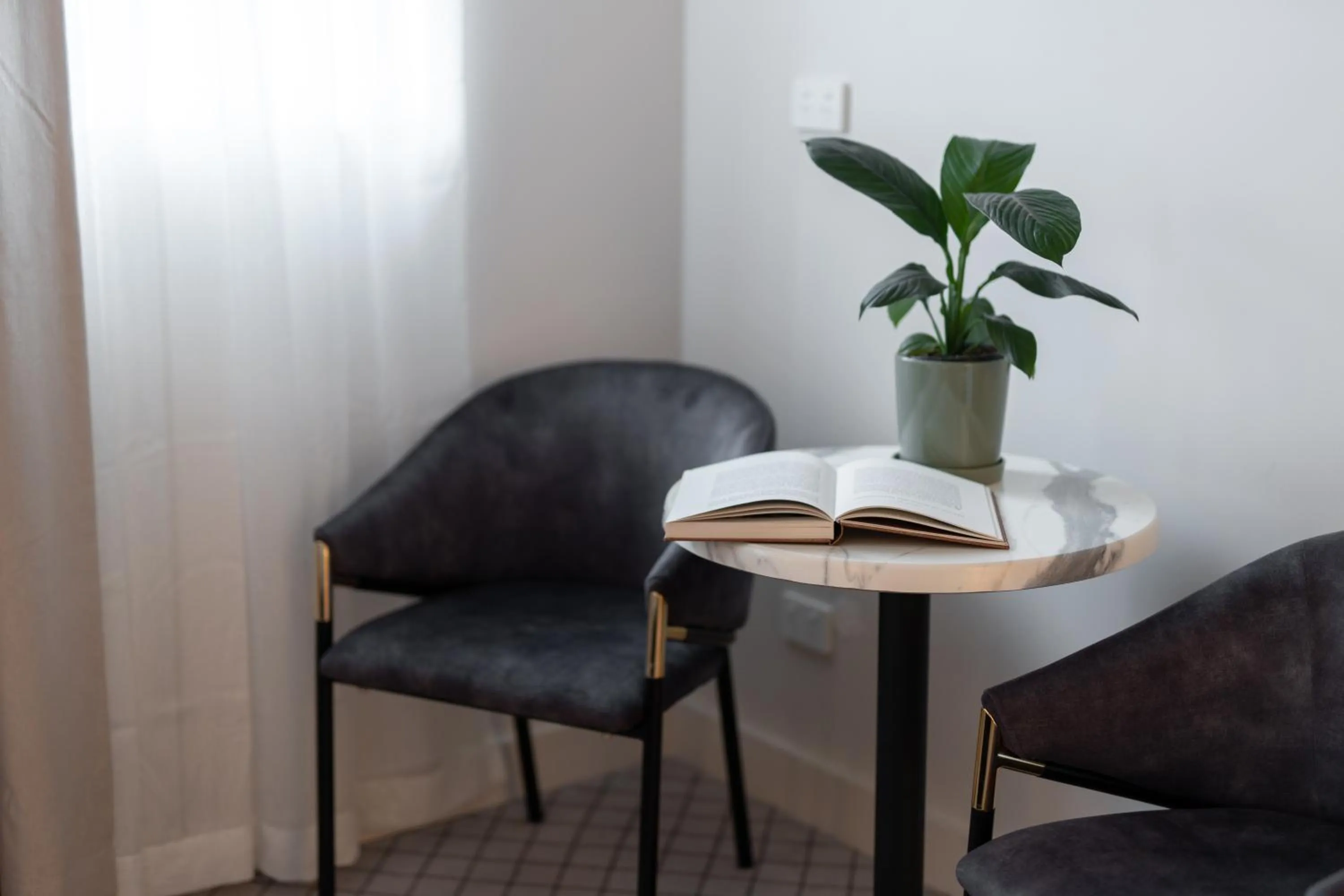 Seating area in Metropole Katoomba