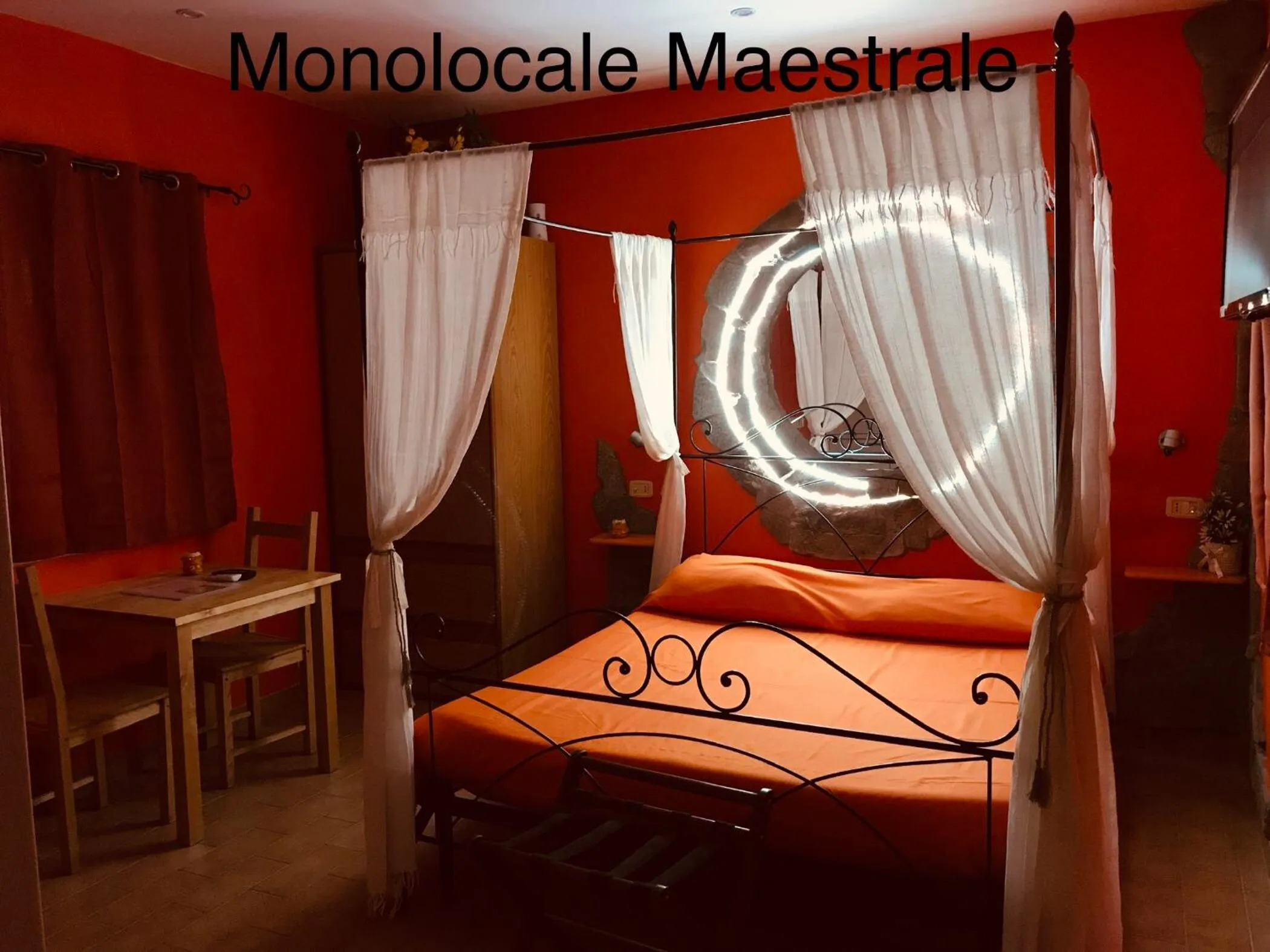 Photo of the whole room, Bed in Villa Isabella