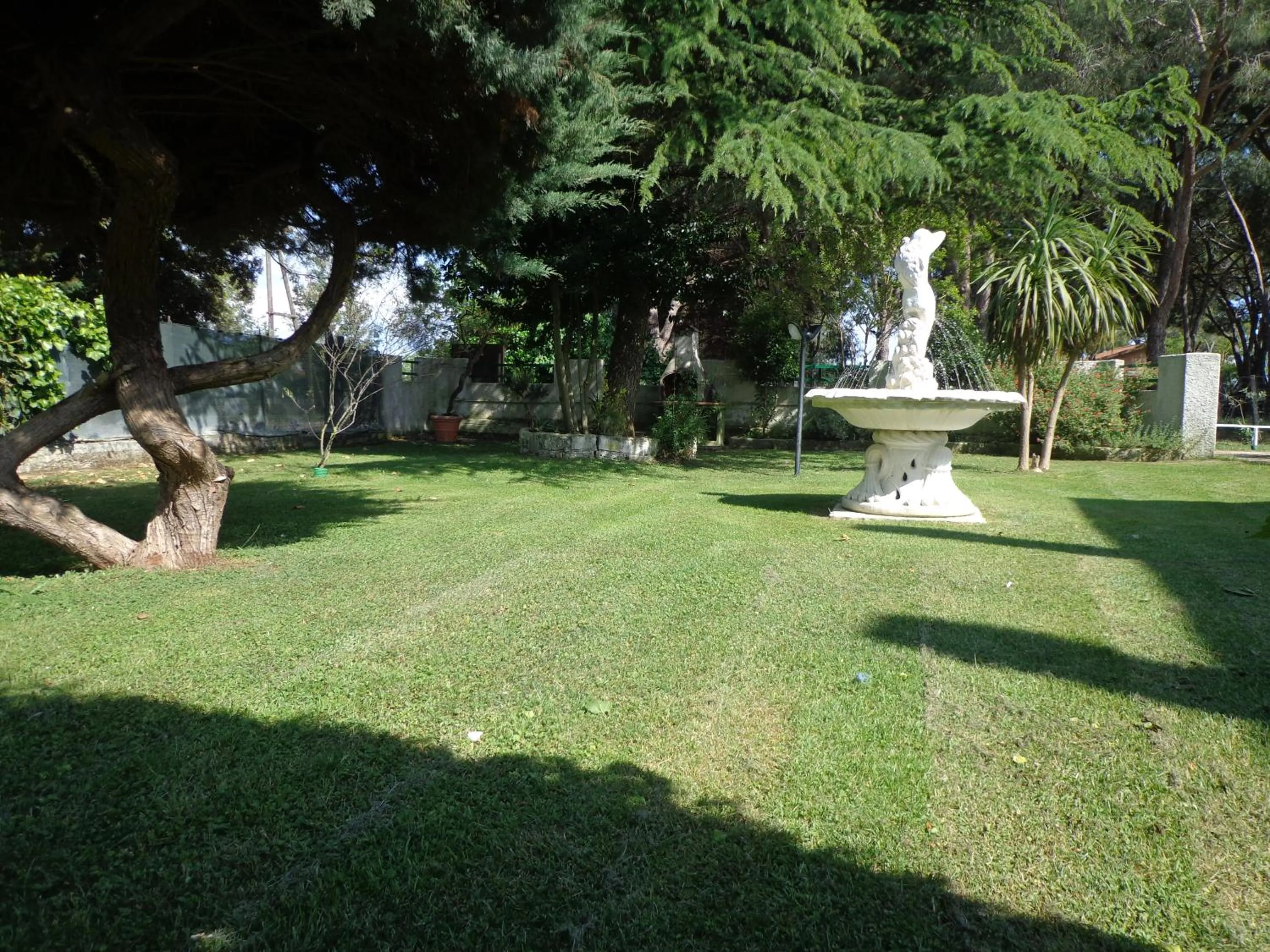 Day in Villa Isabella