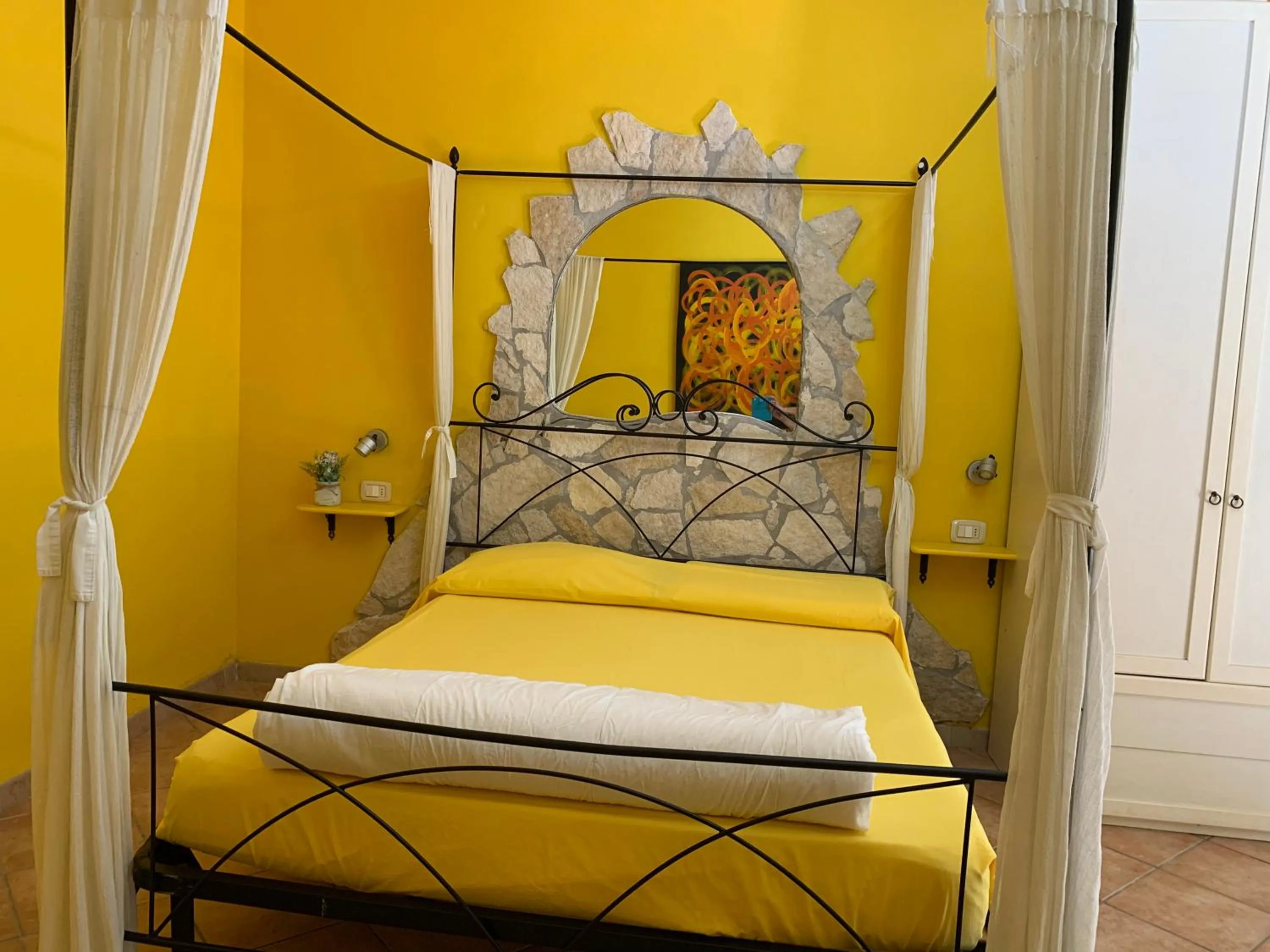 Photo of the whole room, Bed in Villa Isabella