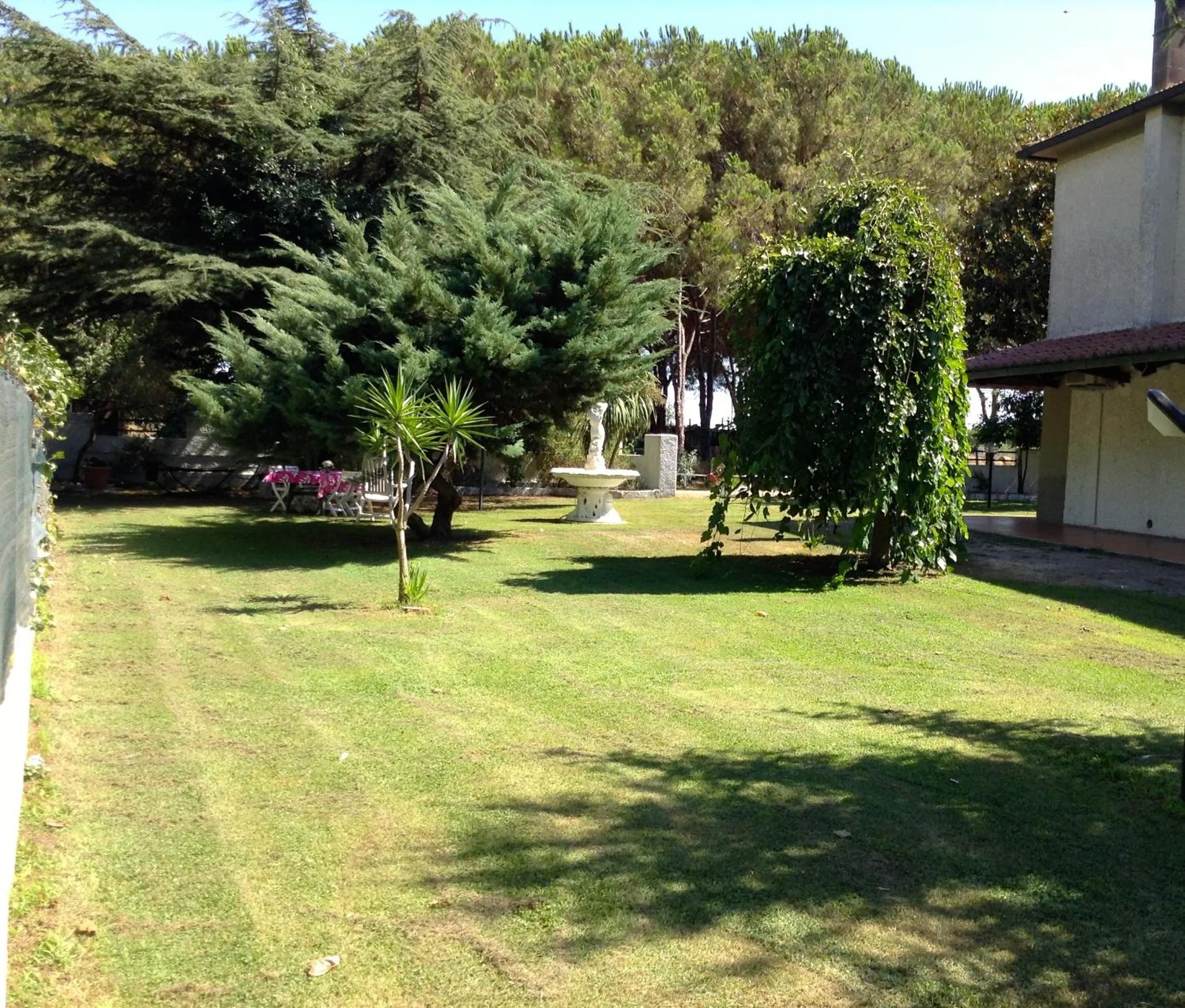 Day in Villa Isabella