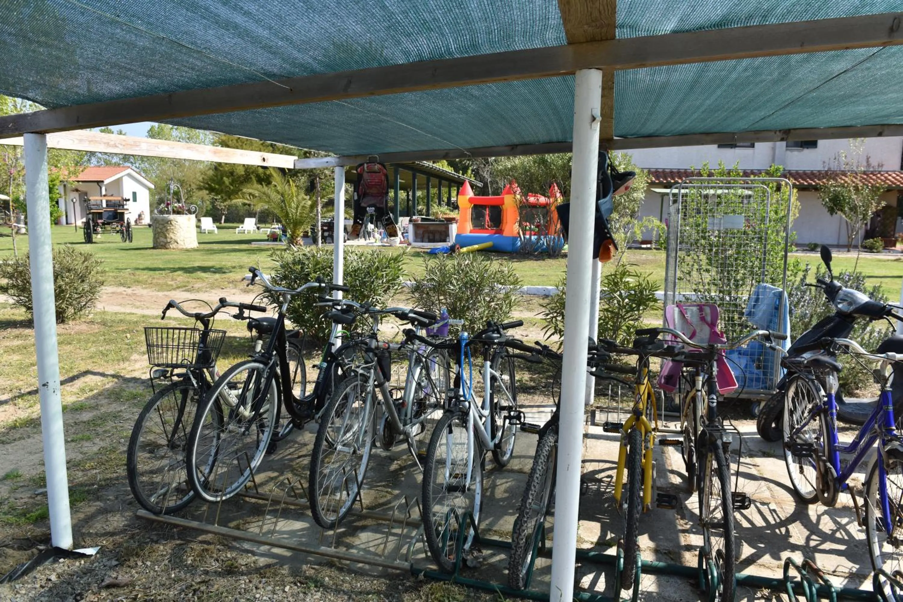 Day in Villa Isabella