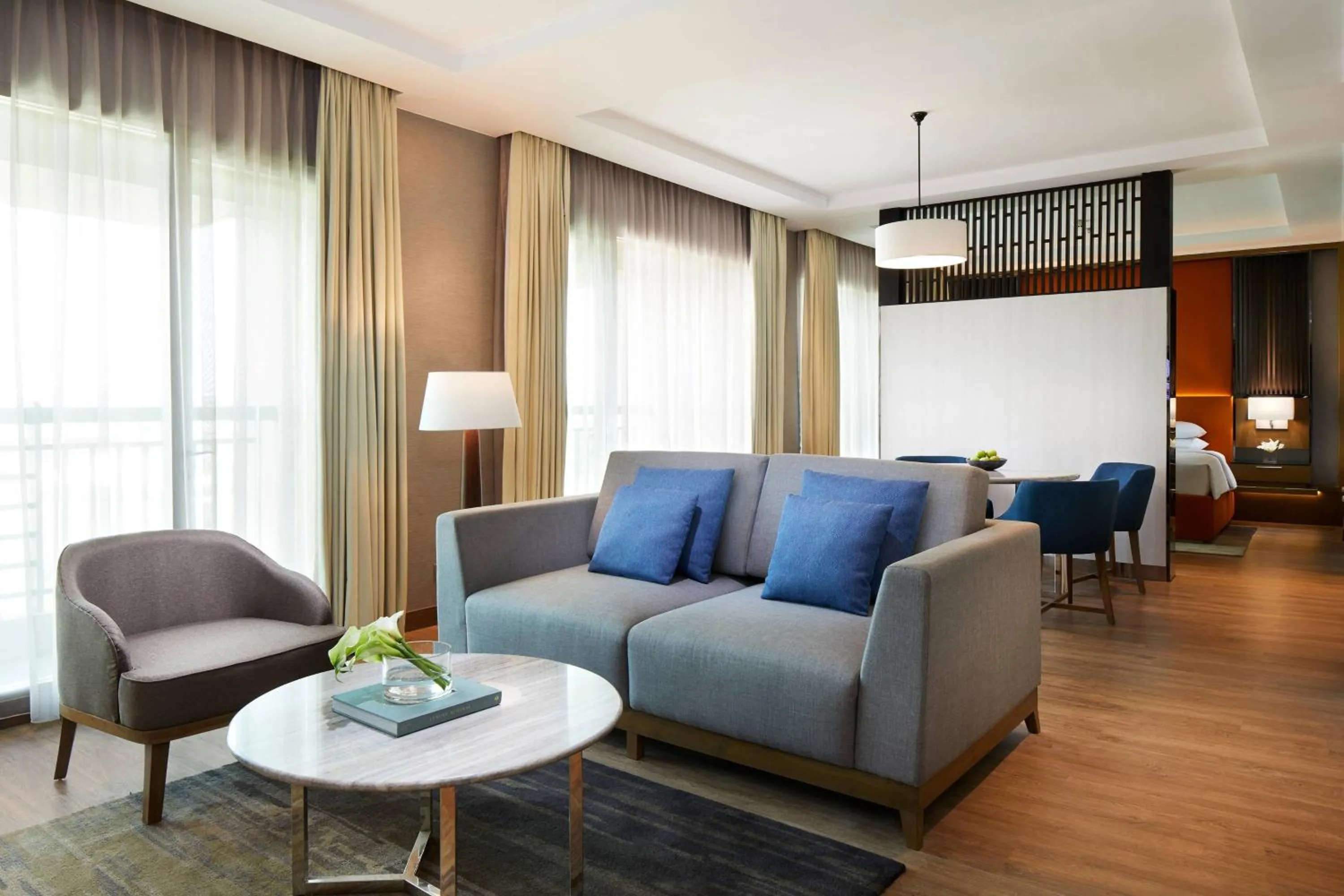 Living room in Courtyard by Marriott Bandung Dago