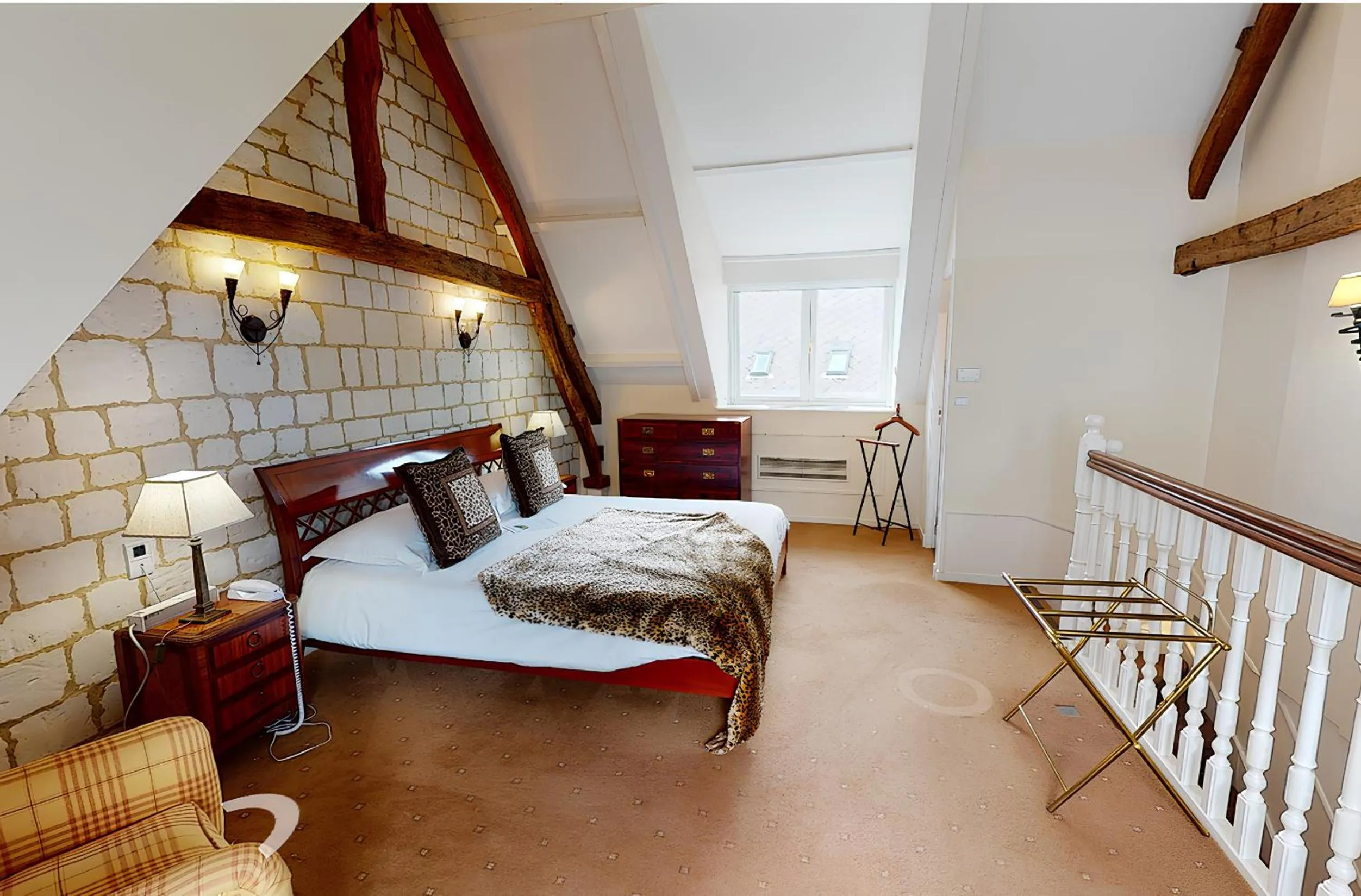 Other, Bed in Chateau De Montreuil