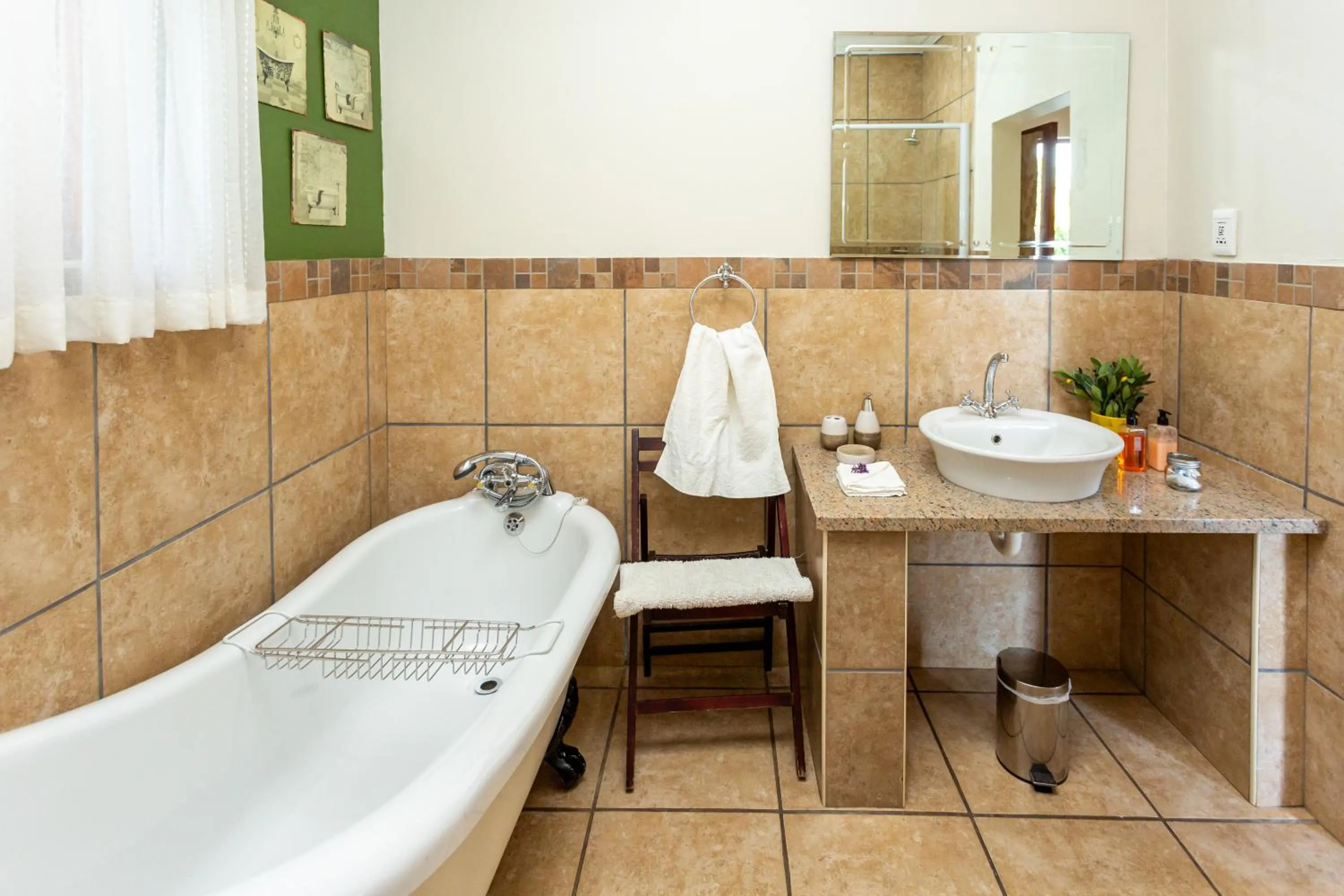 Shower in Die Fonteine Country Guesthouse and Glamping