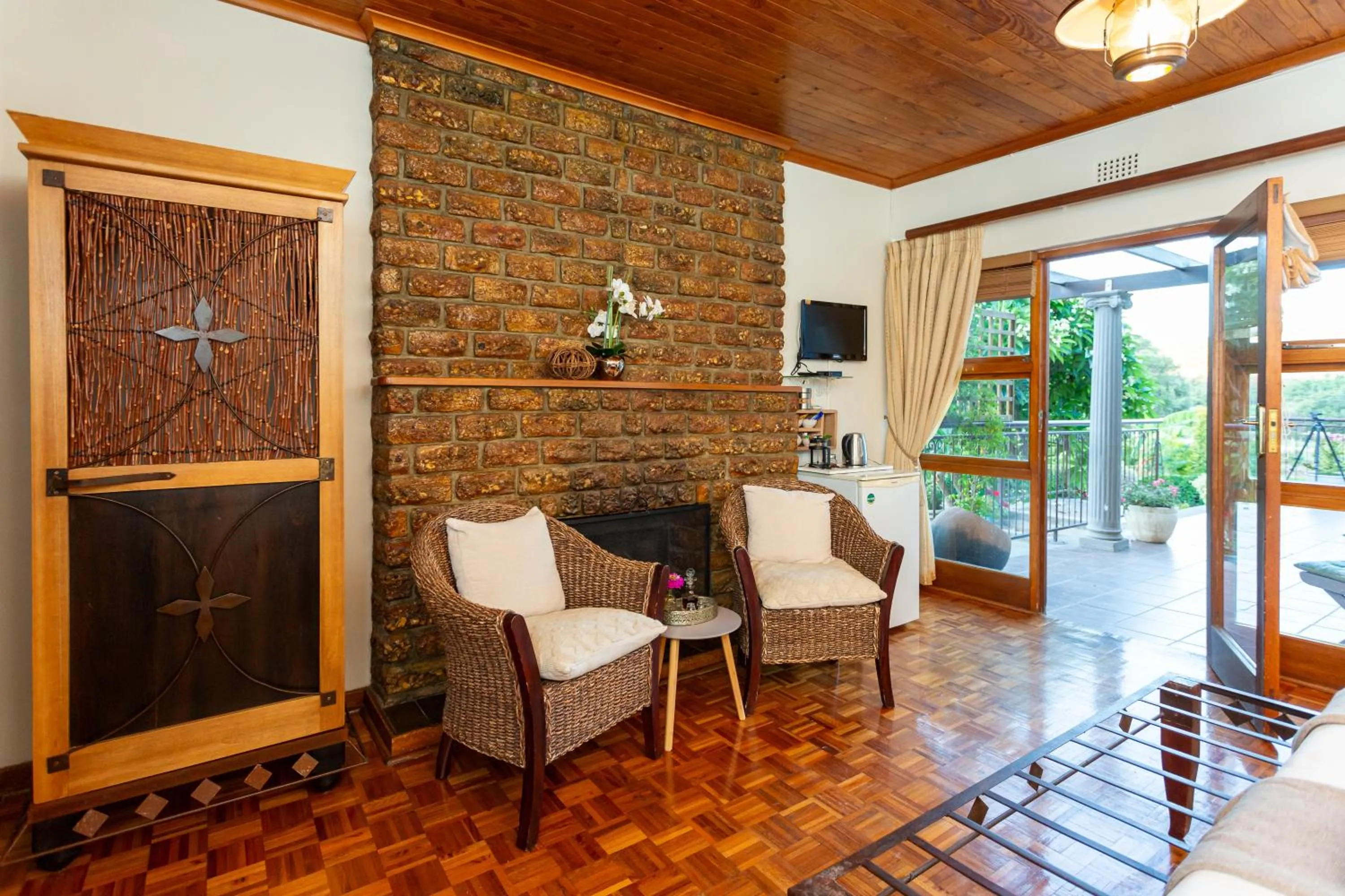 Seating area in Die Fonteine Country Guesthouse and Glamping