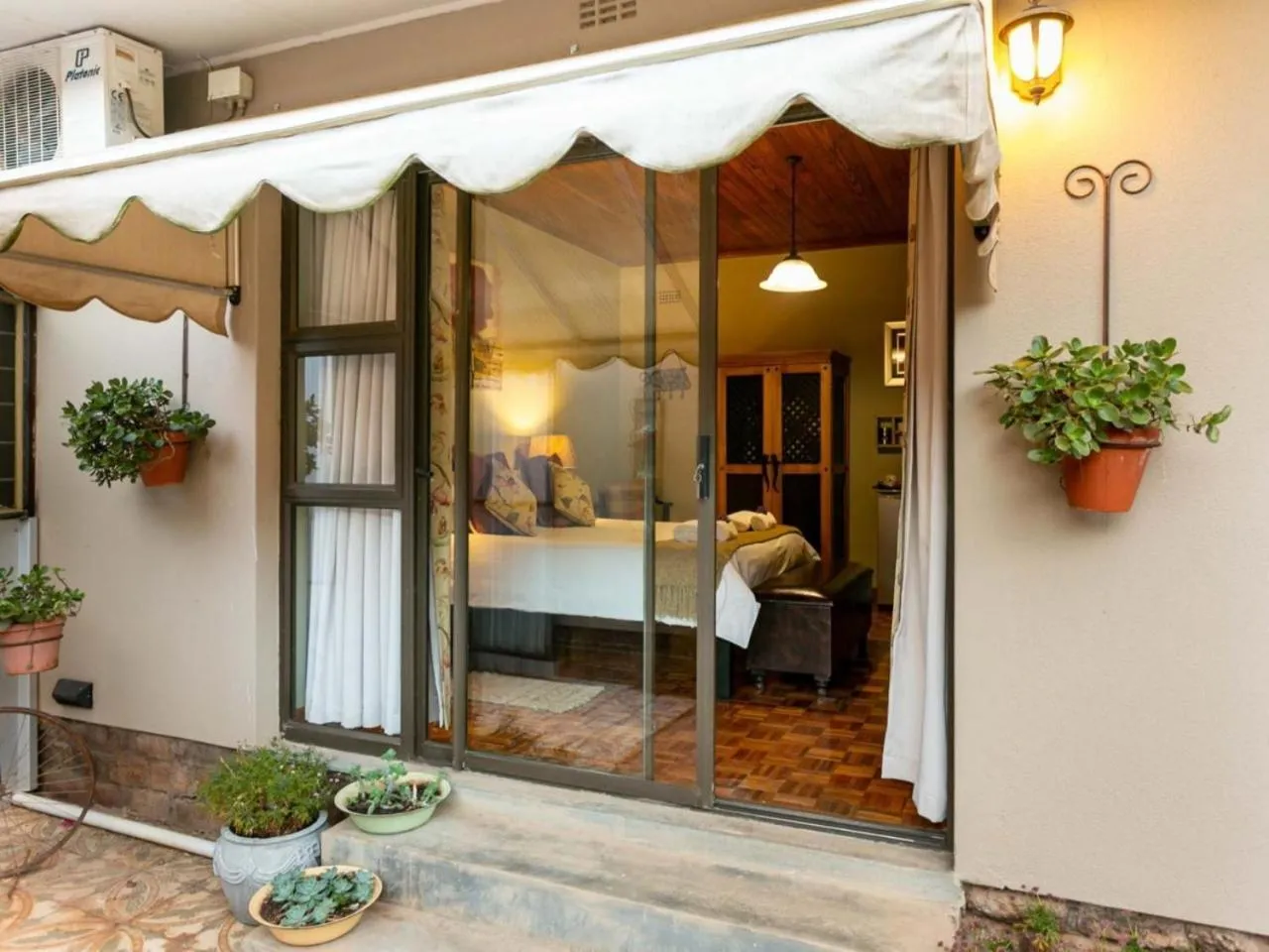 Bed in Die Fonteine Country Guesthouse and Glamping