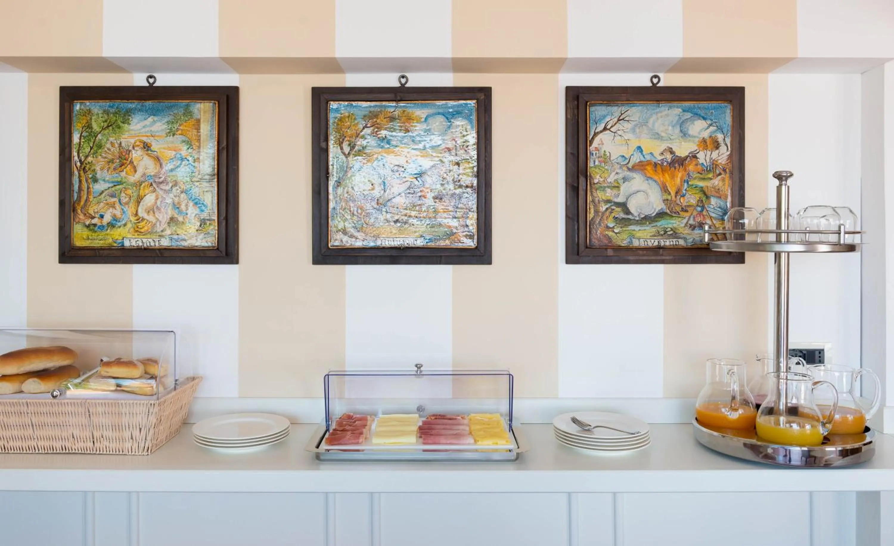 Buffet breakfast in Villa Le Terrazze Charming Rooms