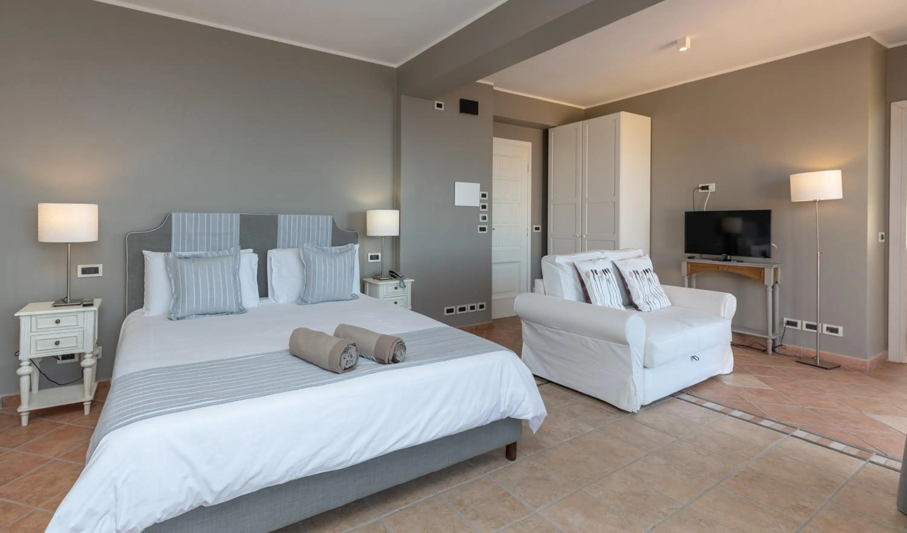 Photo of the whole room, Bed in Villa Le Terrazze Charming Rooms