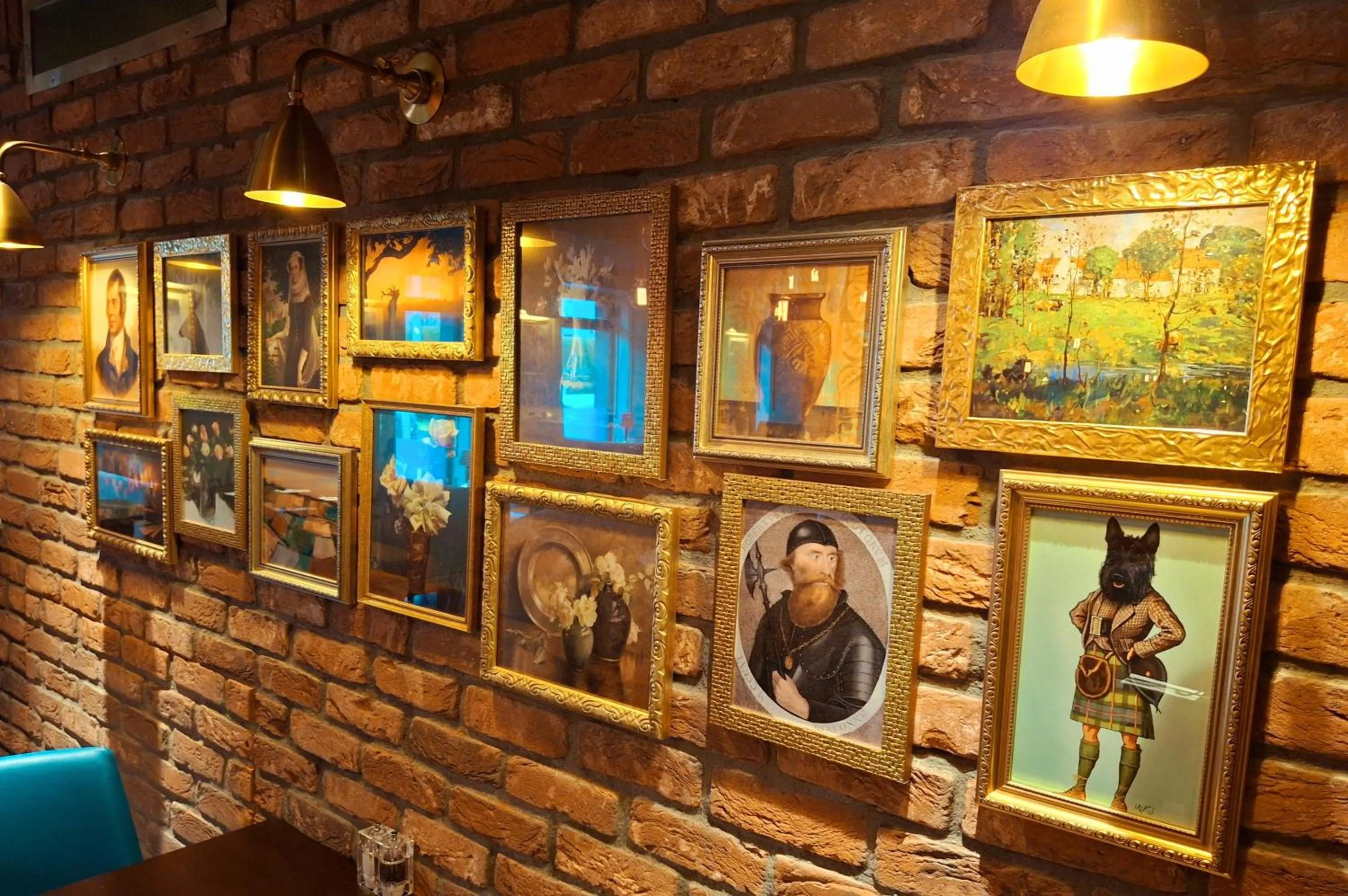 Decorative detail in Adamson Hotel