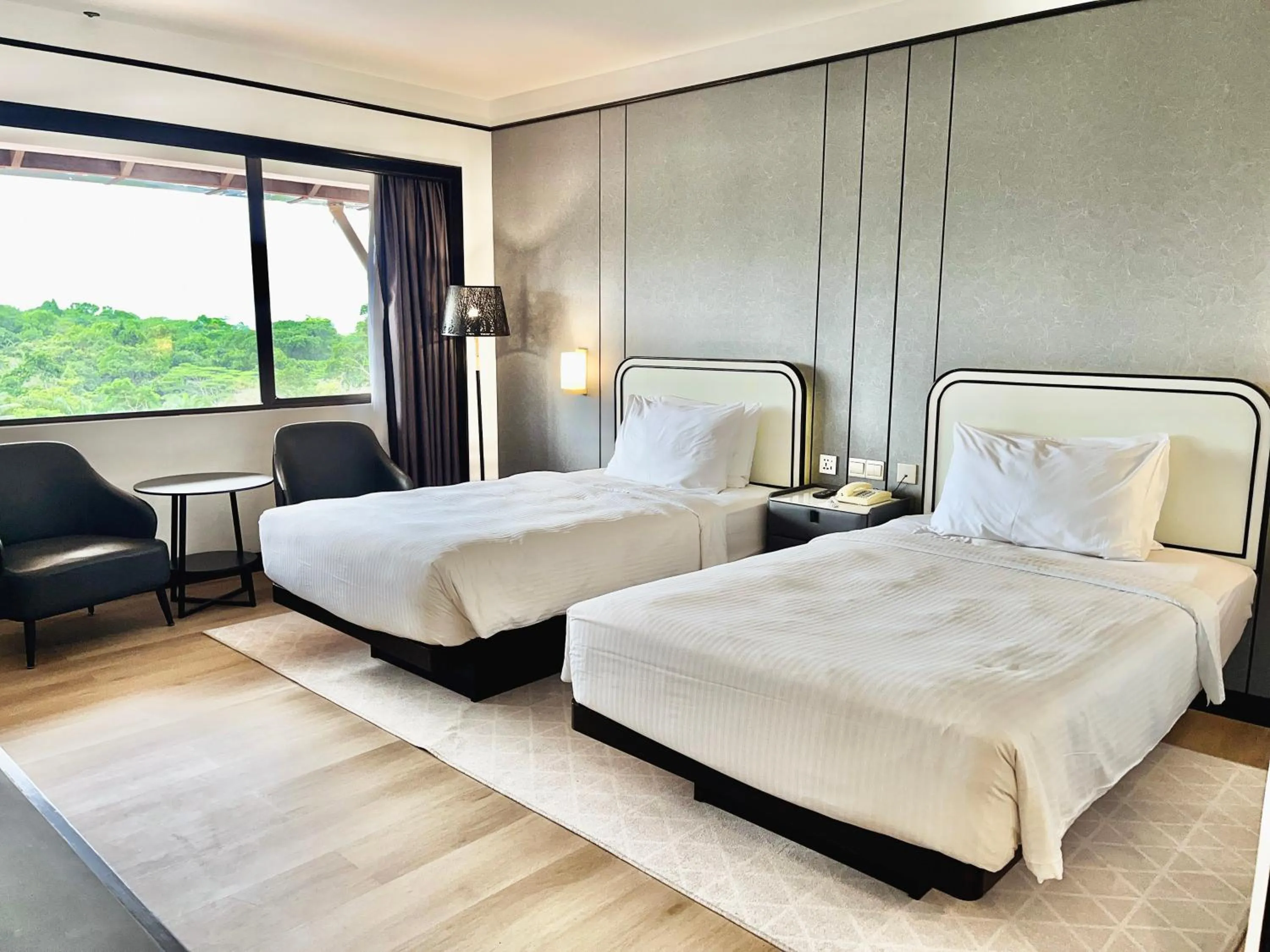 Bedroom, Bed in Sabah Hotel