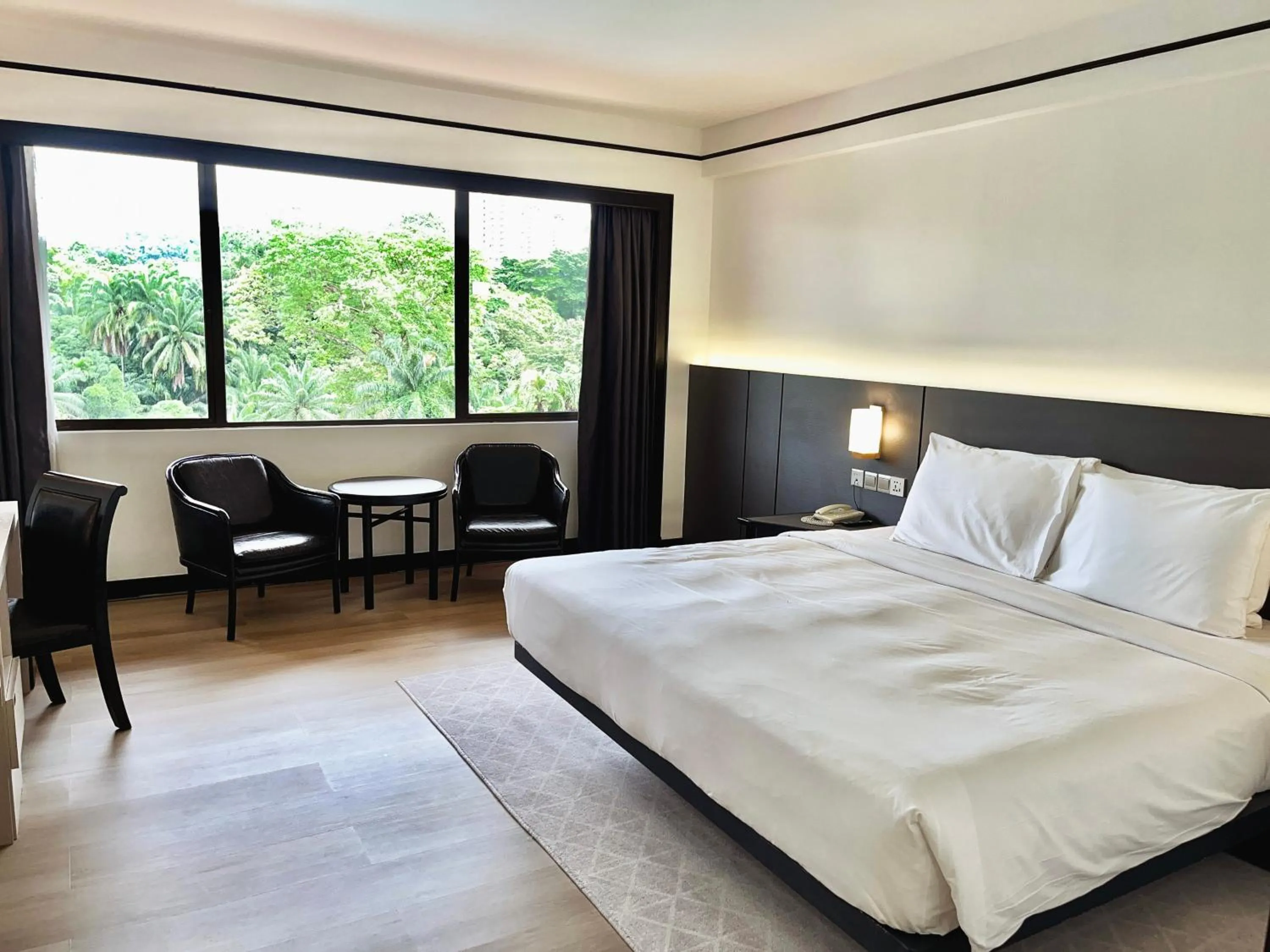 Bedroom, Bed in Sabah Hotel