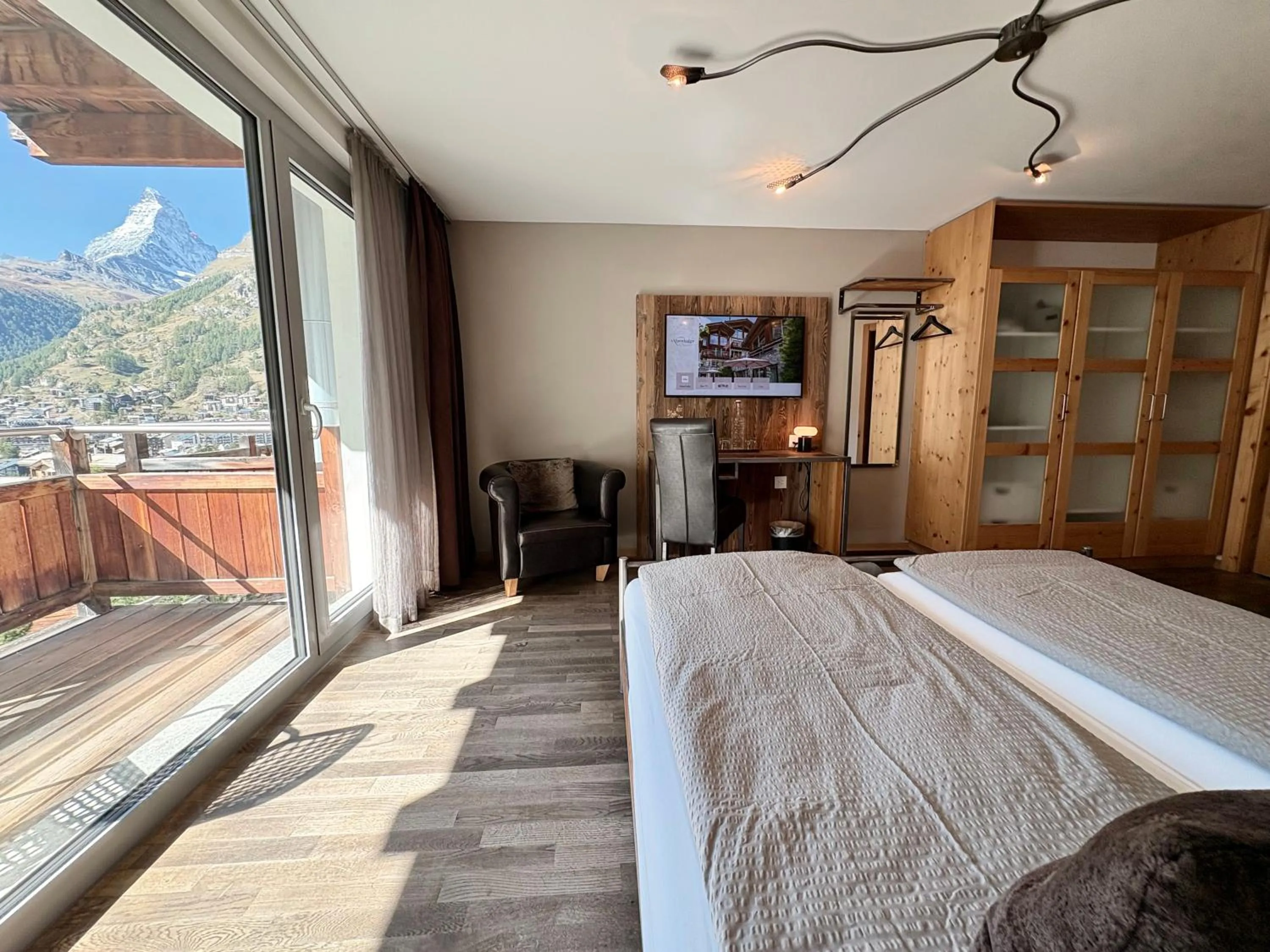 TV and multimedia, Bed in Alpenlodge