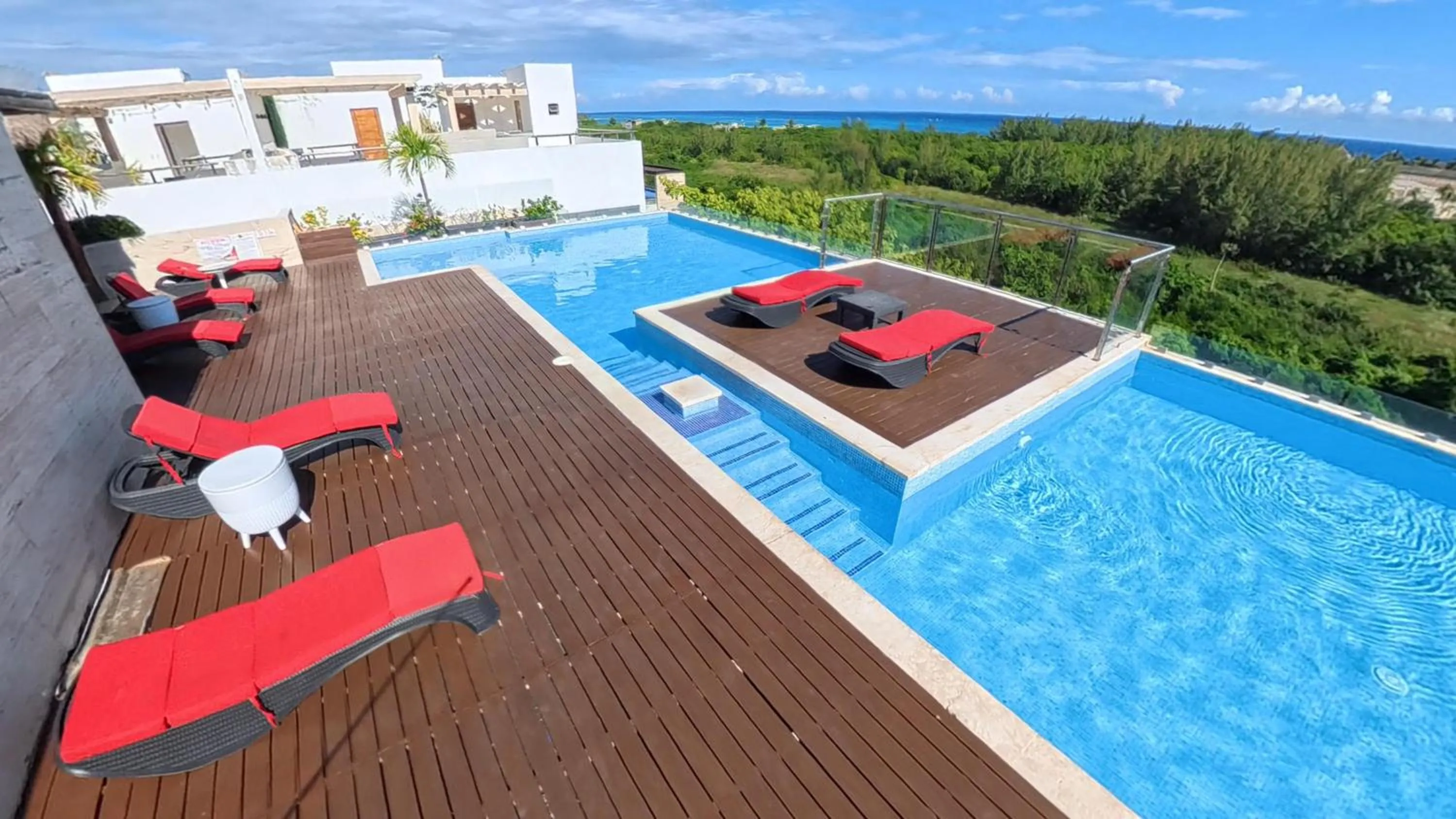 Swimming pool in Grand Fifty Suites