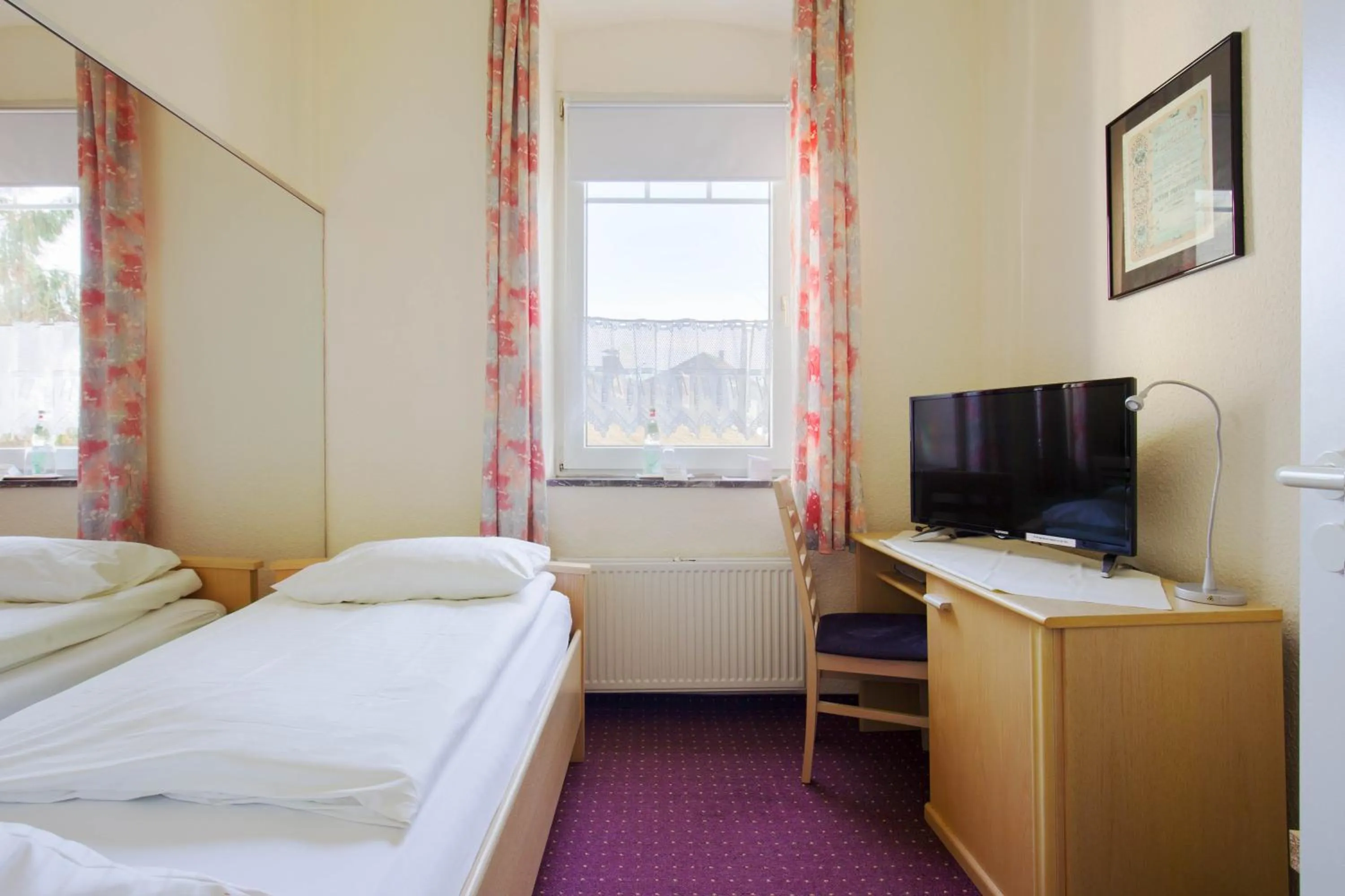 Bed in Hotel Moerser Hof