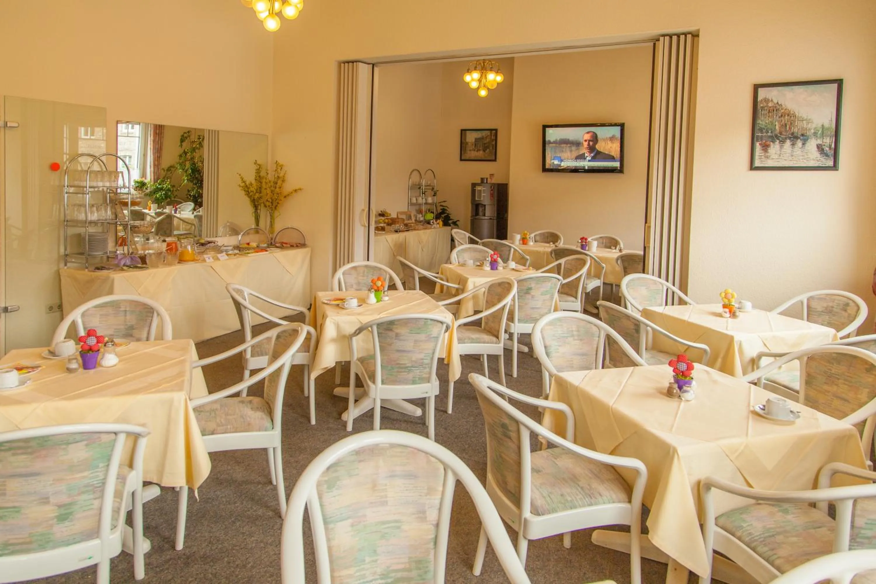 Restaurant/places to eat in Hotel Moerser Hof