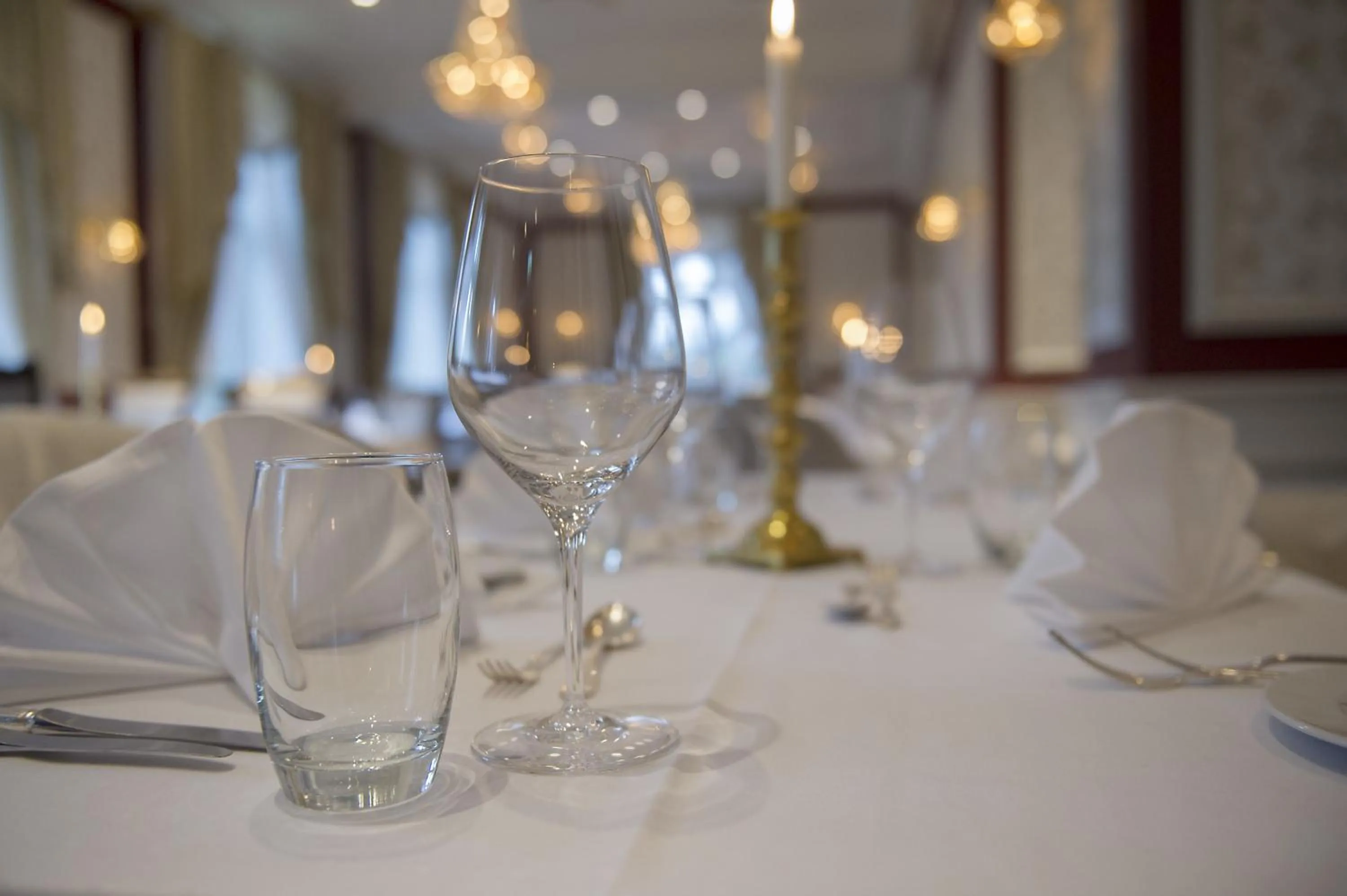 Restaurant/places to eat in Fleischer's Hotel