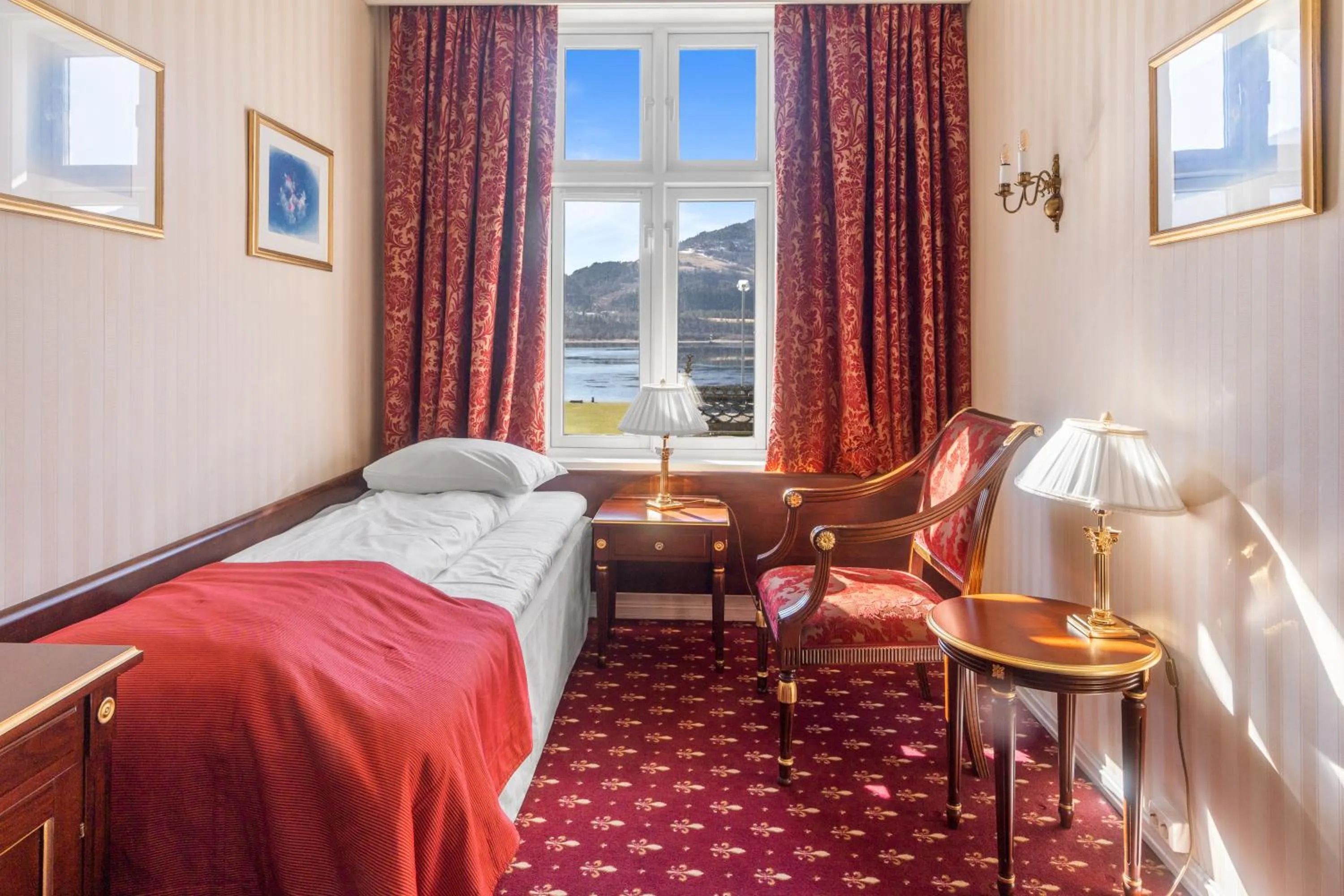 Bed in Fleischer's Hotel