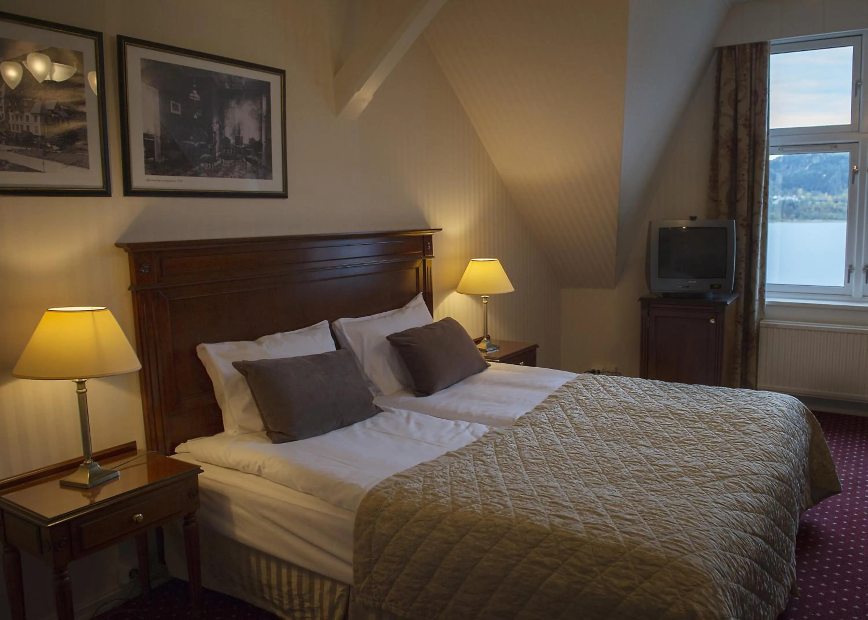 Bed in Fleischer's Hotel