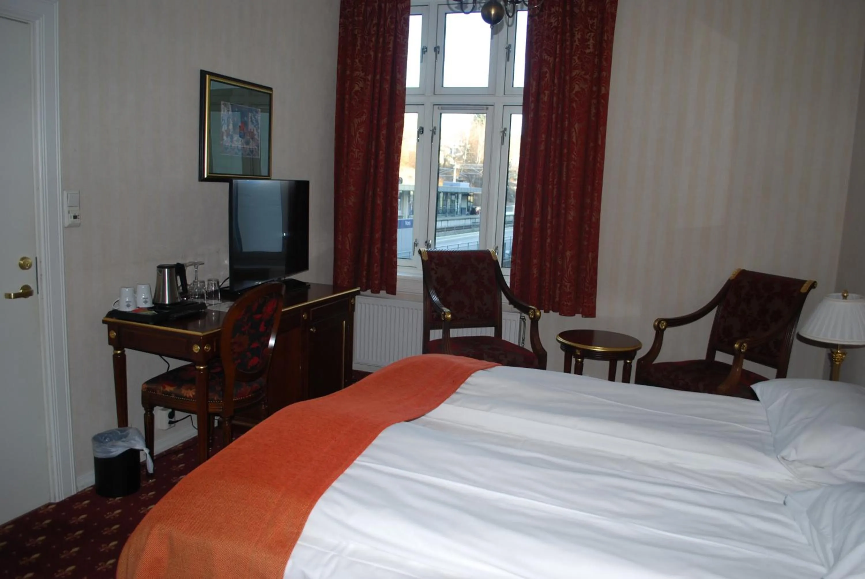 Bed in Fleischer's Hotel