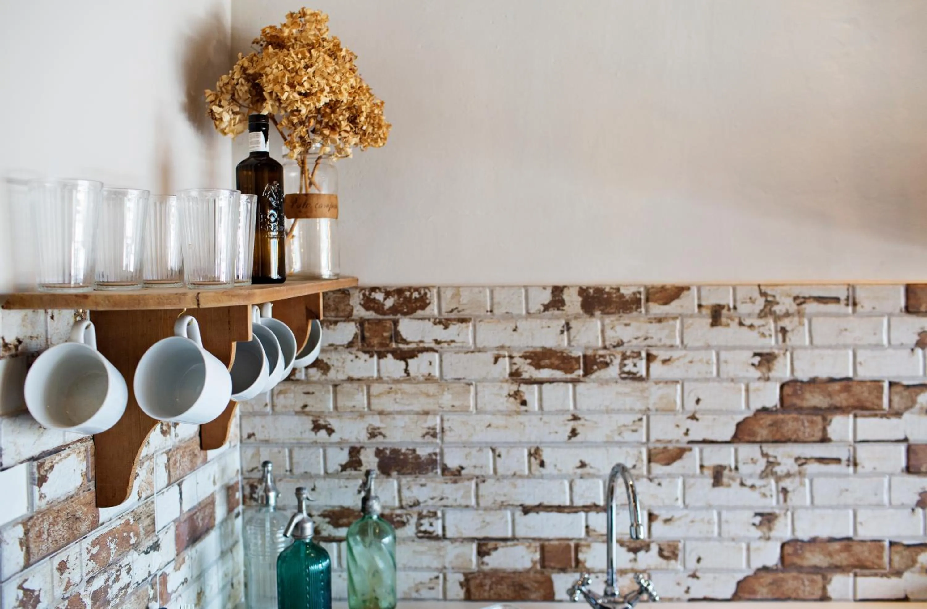 Kitchen or kitchenette in El Jardinet de Sant Esteve