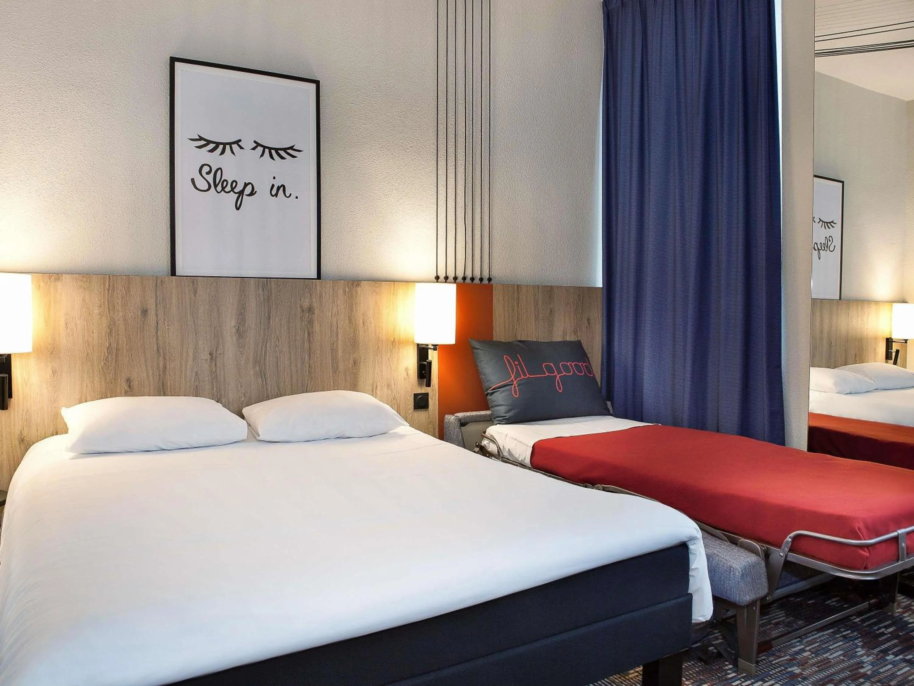 Bedroom, Bed in ibis Styles Toulouse Lavaur