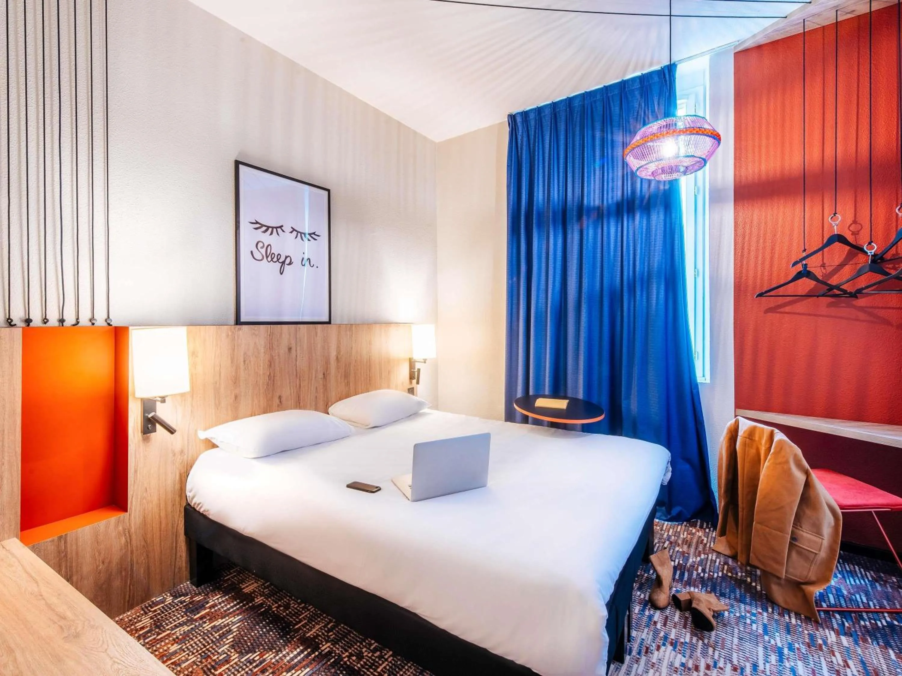 Bedroom, Bed in ibis Styles Toulouse Lavaur