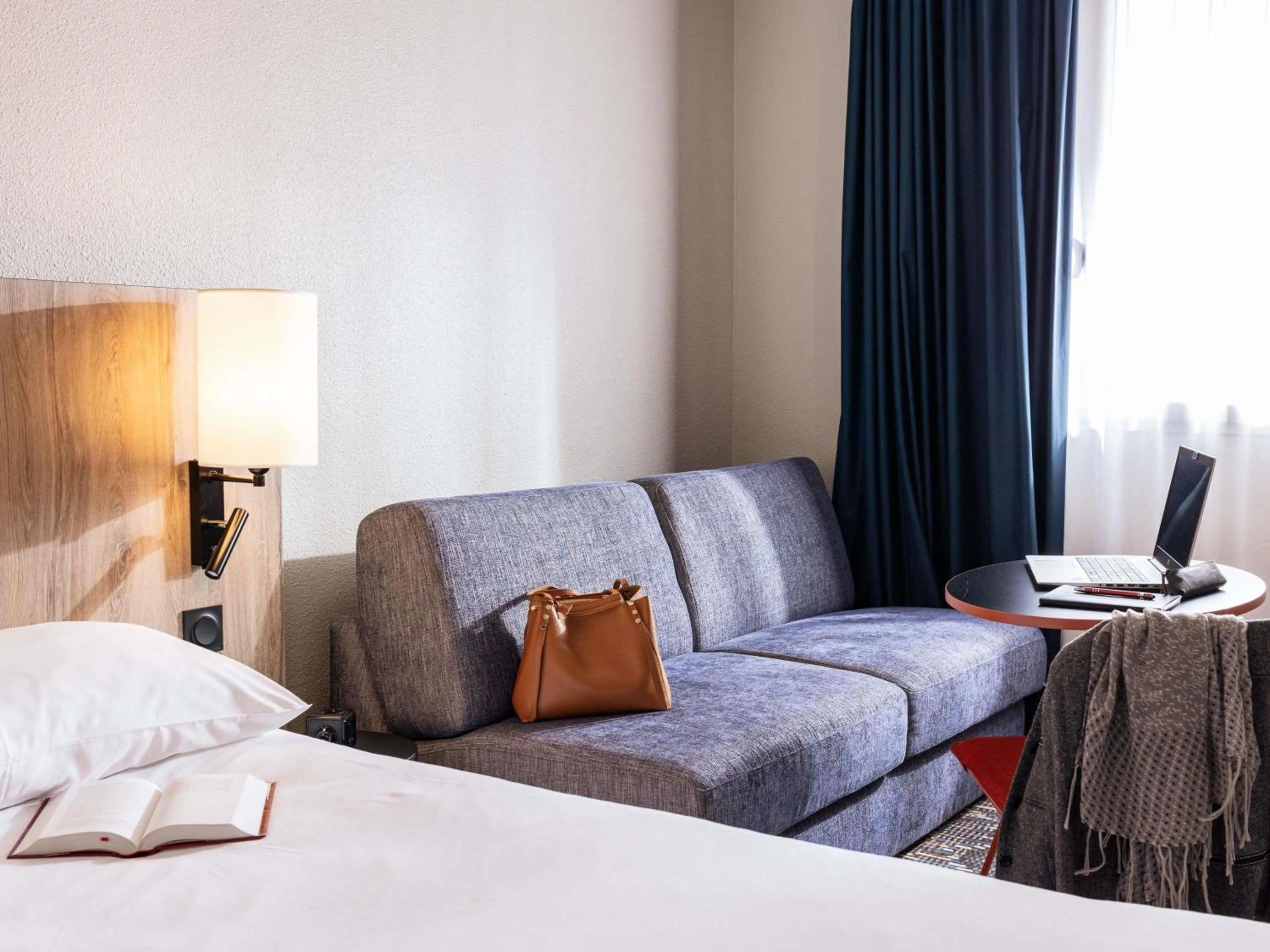 Bedroom, Bed in ibis Styles Toulouse Lavaur