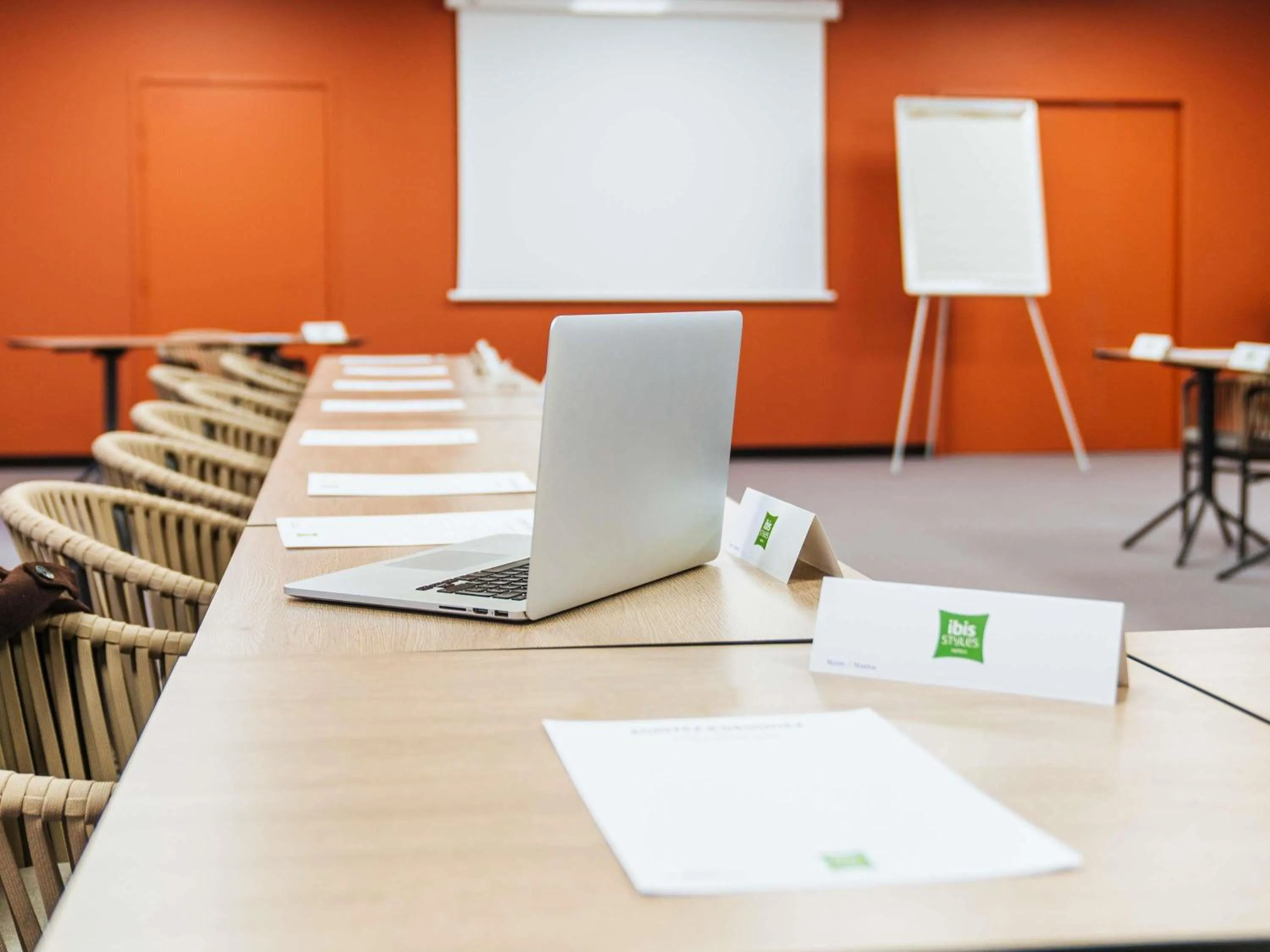 Meeting/conference room in ibis Styles Toulouse Lavaur
