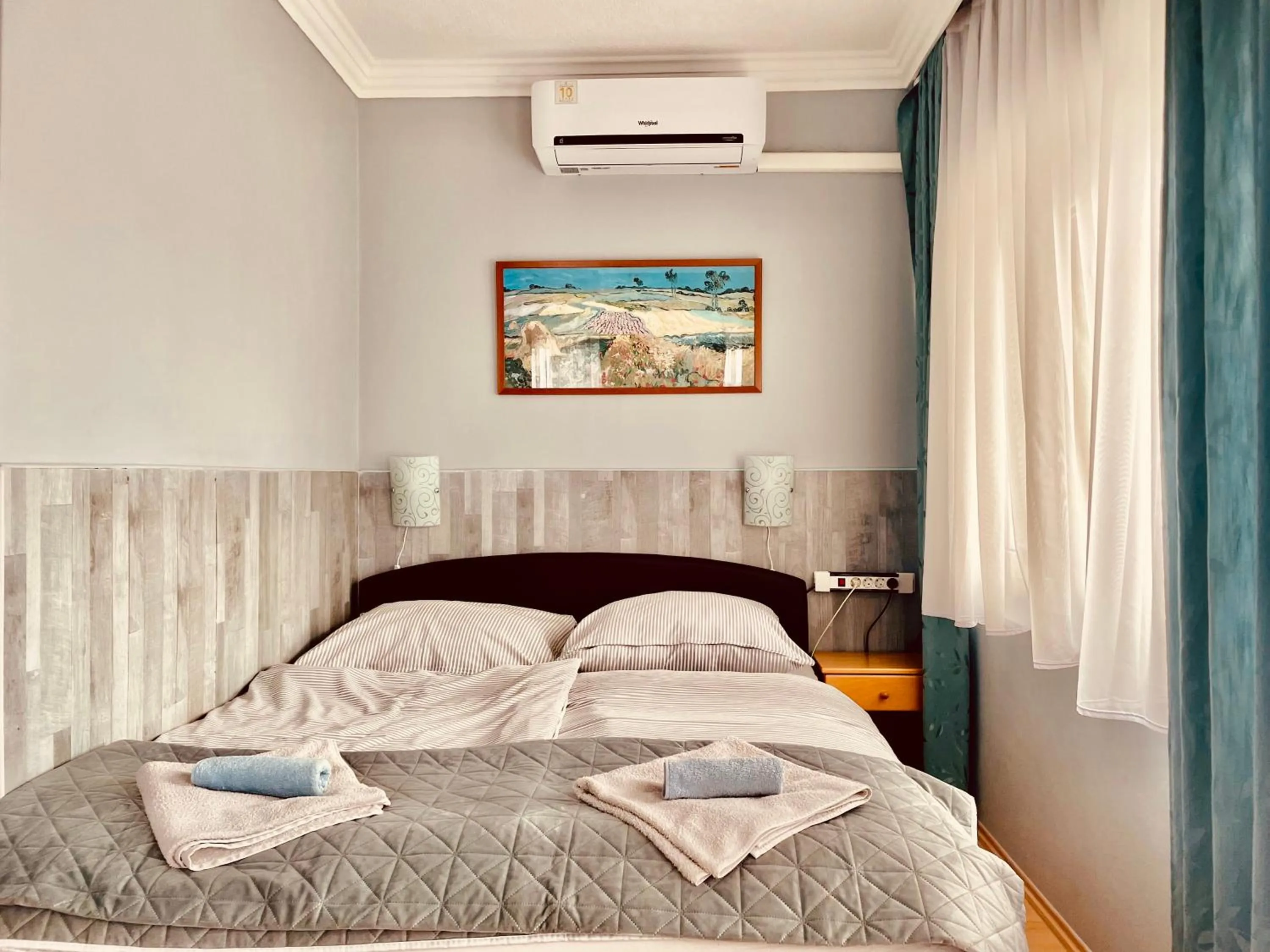 Bedroom, Bed in Villa Lux