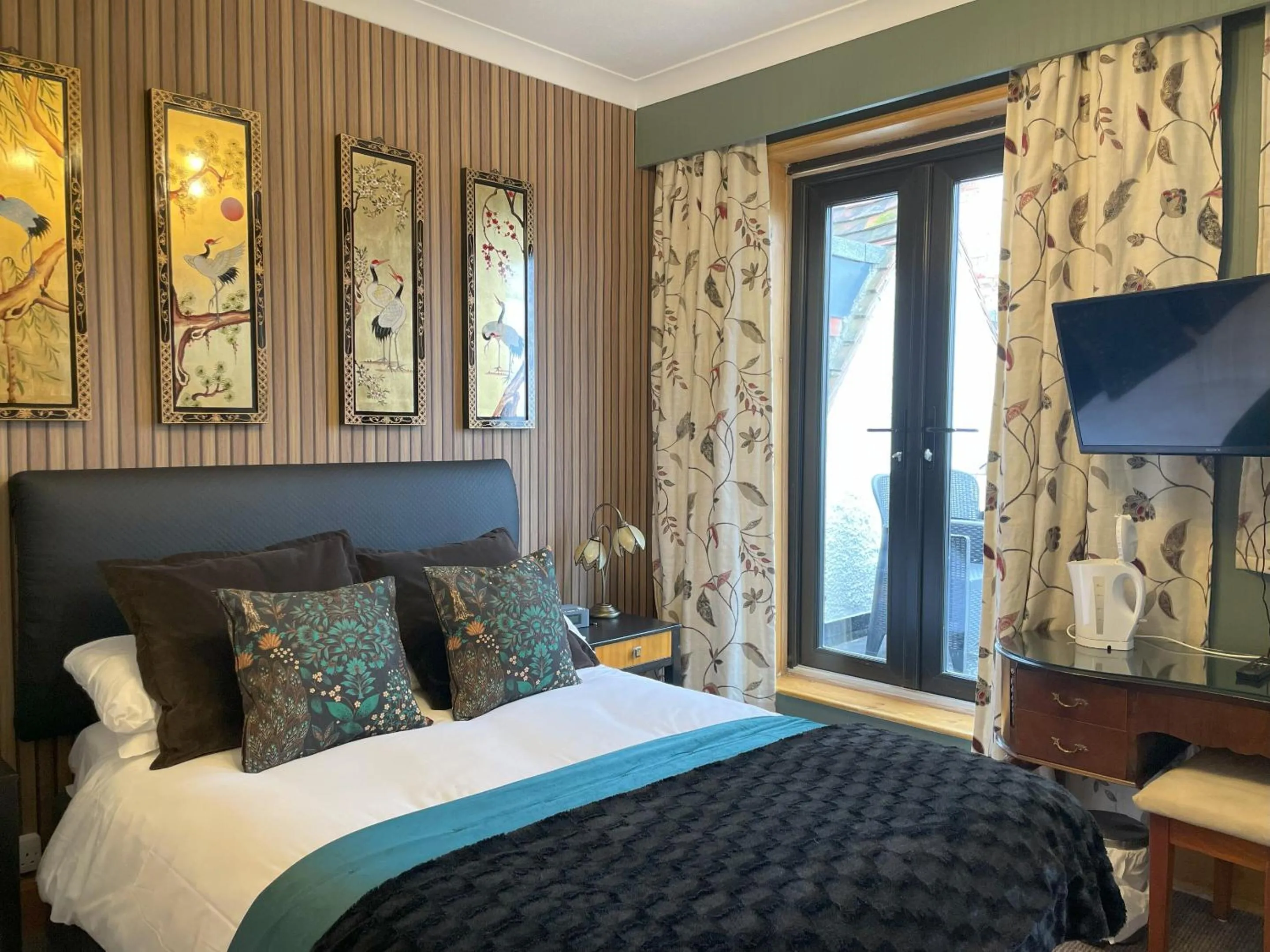 Bedroom, Bed in Knights Court