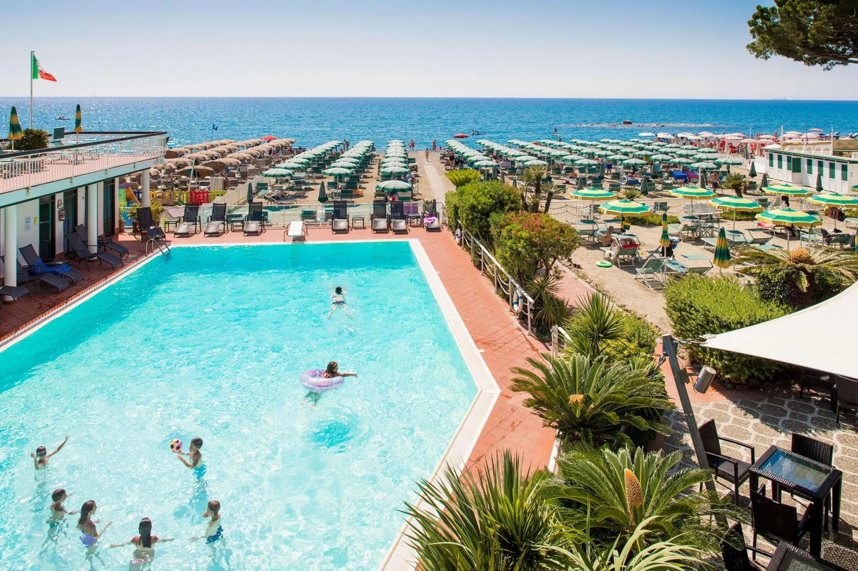 Beach in Hotel Gabriella