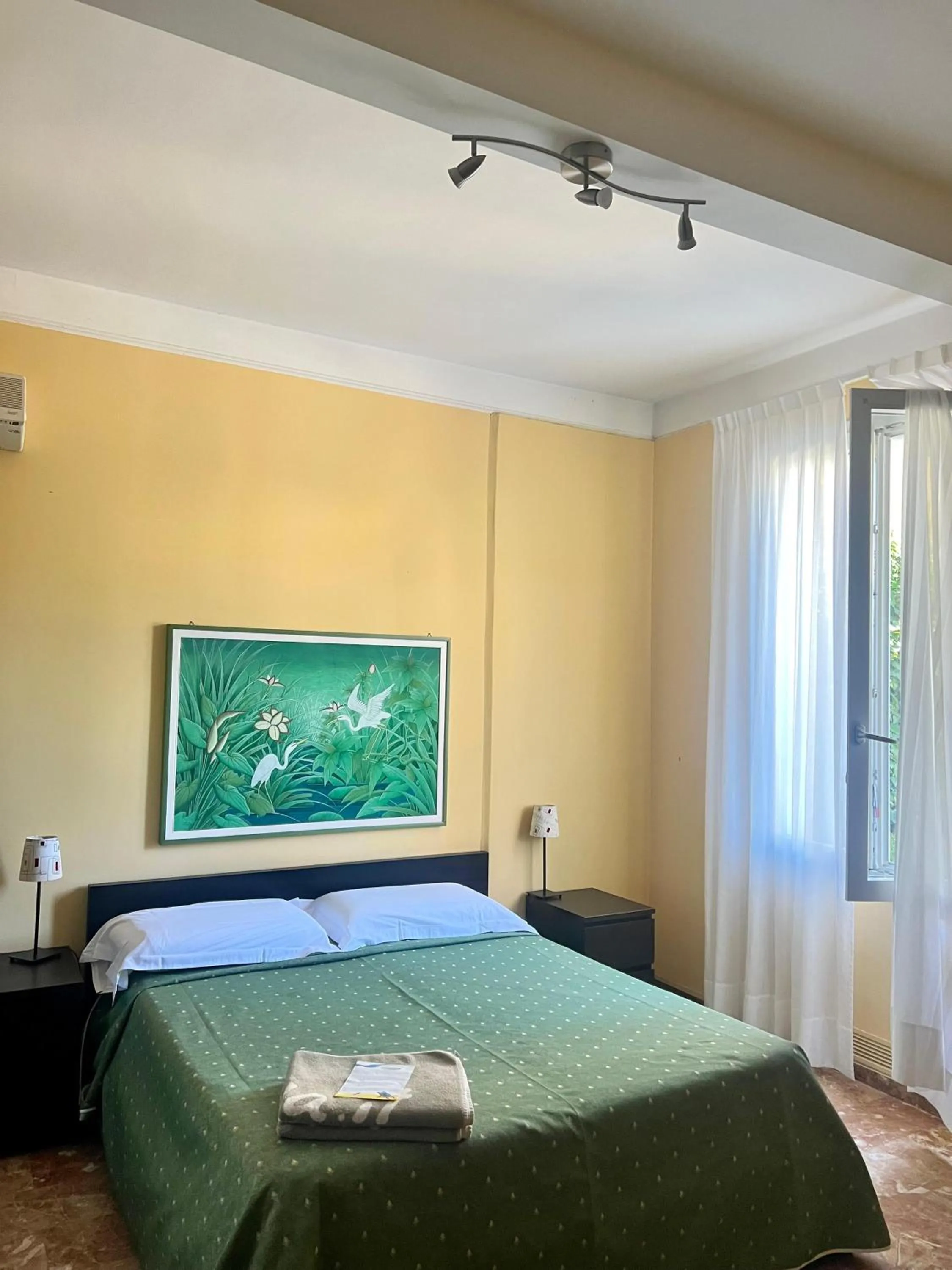 Bedroom, Bed in Hotel Gabriella